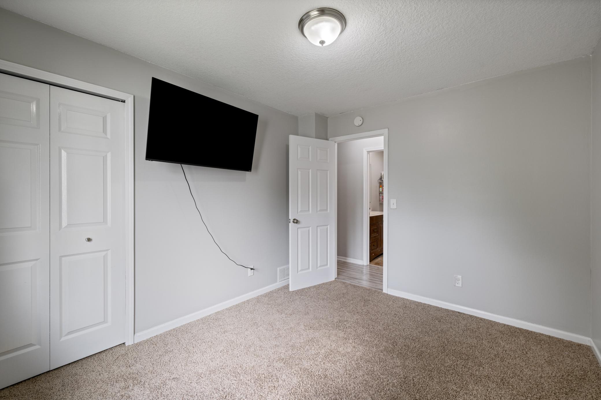 View of Residential at 8117 Florida Court, Brooklyn Park MN 55445, Brooklyn Park (13 of 22) - Mike Wilen | Minnesota Team Real Estate