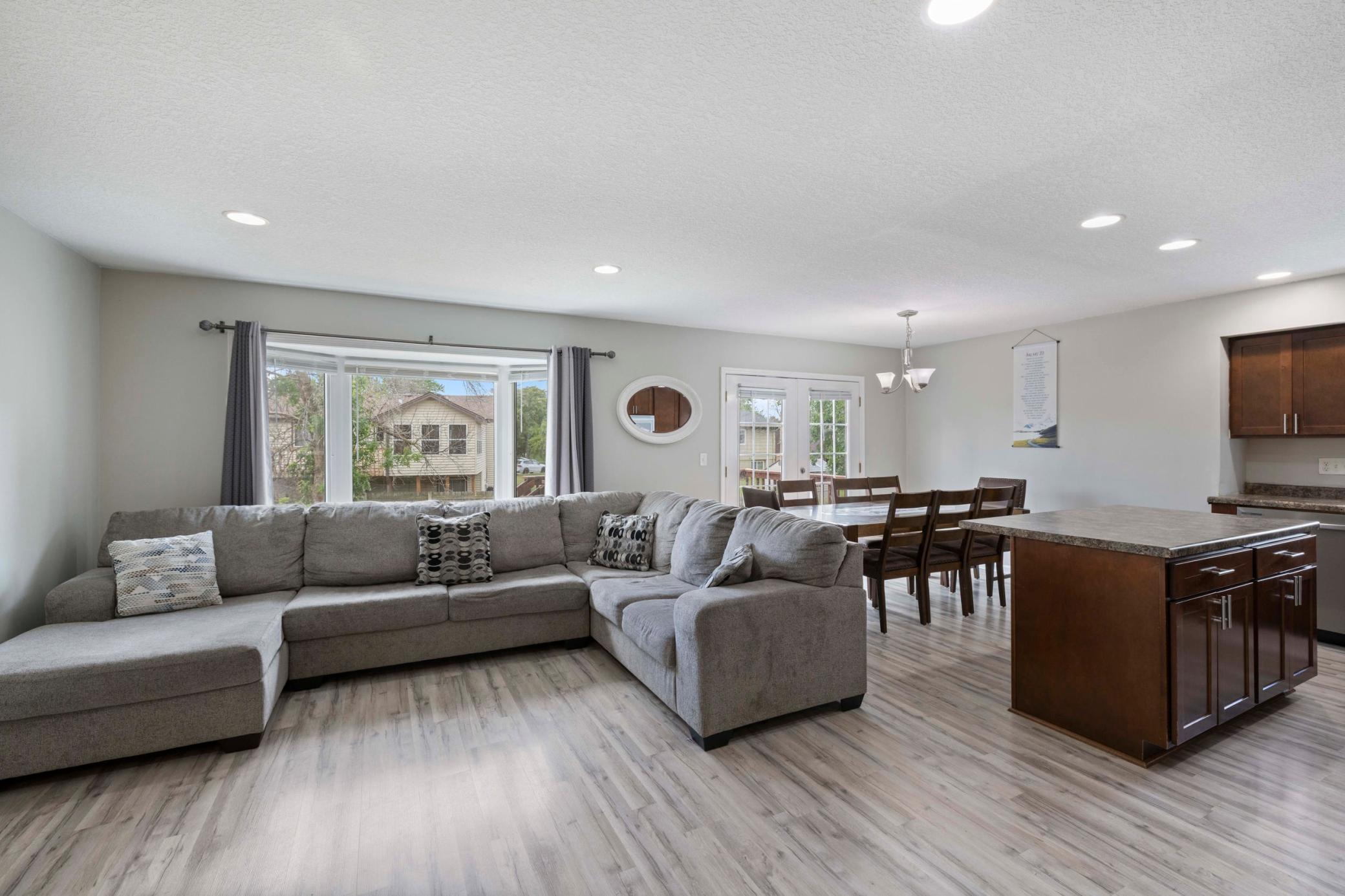View of Residential at 8117 Florida Court, Brooklyn Park MN 55445, Brooklyn Park (6 of 22) - Mike Wilen | Minnesota Team Real Estate