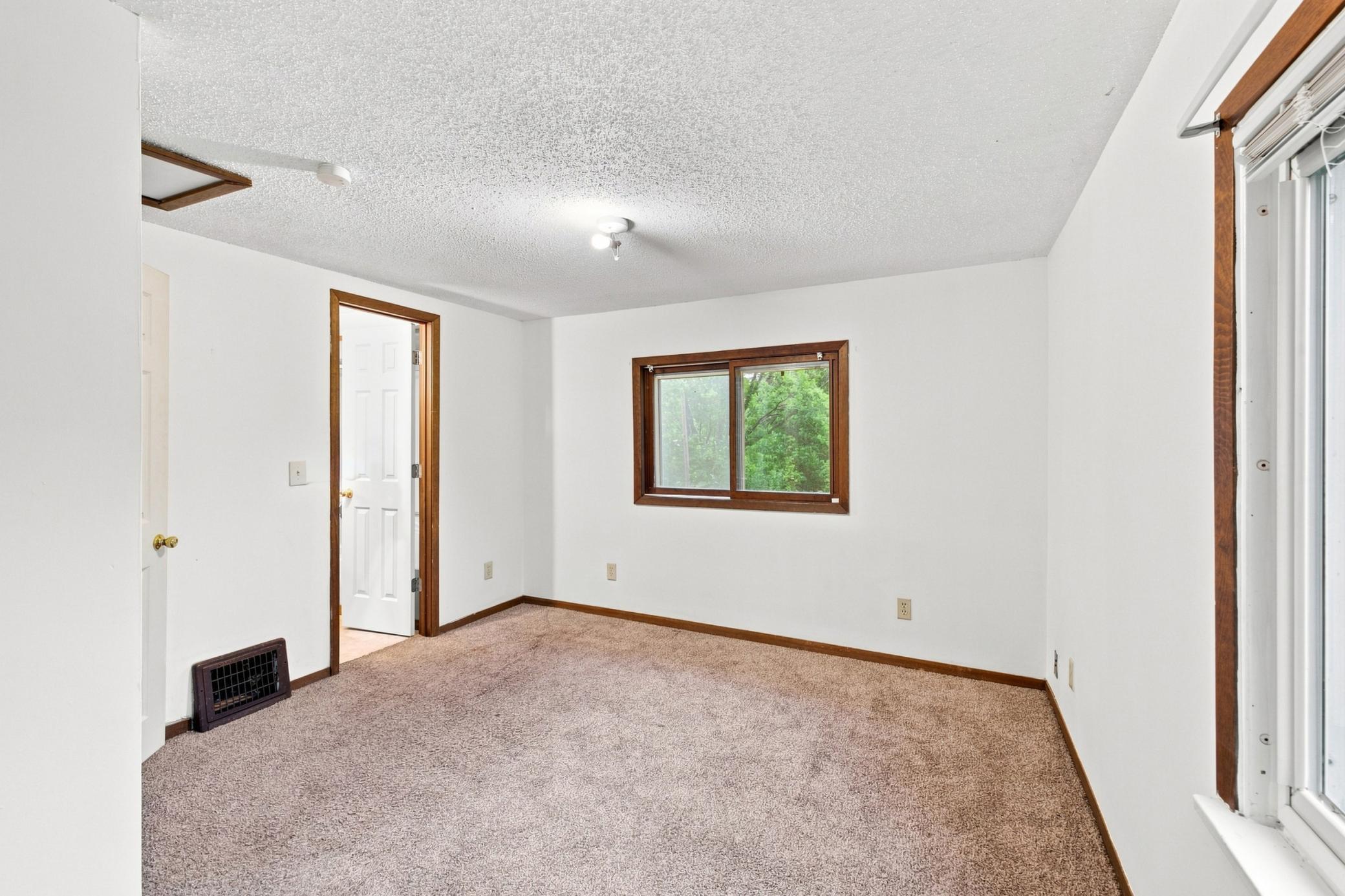 View of Residential at 5432 Bryant Avenue, Brooklyn Center MN 55430, Brooklyn Center (17 of 22) - Mike Wilen | Minnesota Team Real Estate