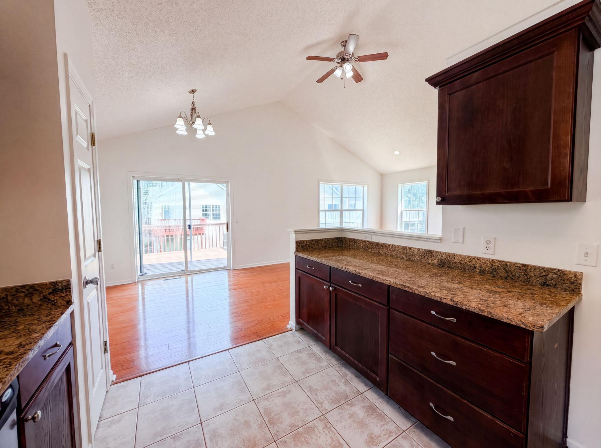 View of Residential at 7476 Hampton Lane, Shakopee MN 55379, Shakopee (9 of 18) - Mike Wilen | Minnesota Team Real Estate