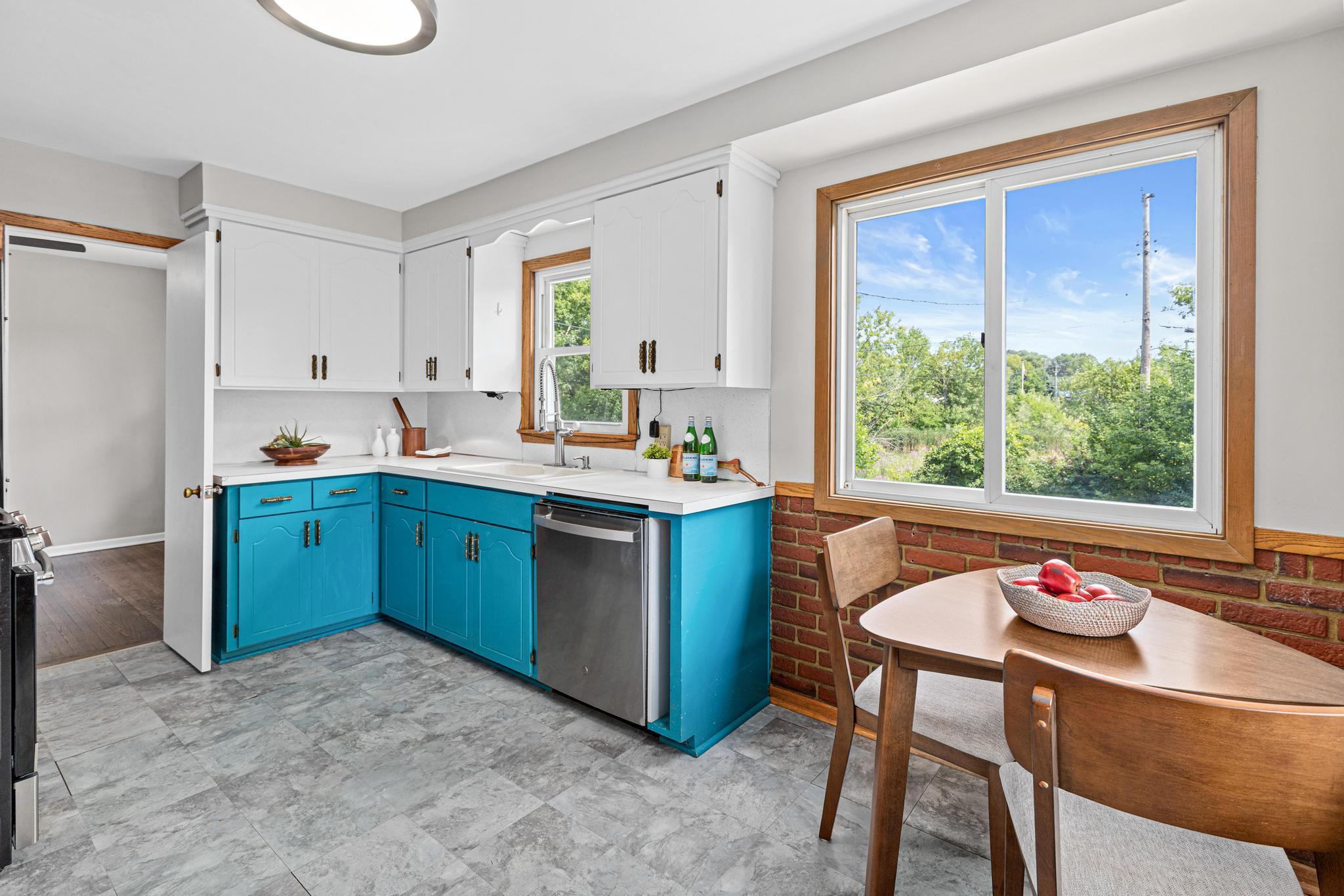 View of Residential at 4425 Crawford Road, Minnetonka MN 55343, Minnetonka (9 of 32) - Mike Wilen | Minnesota Team Real Estate
