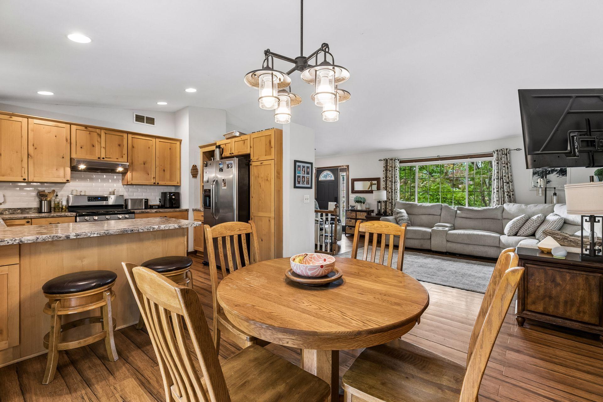 View of Residential at 17540 Ionia Path, Lakeville MN 55044, Lakeville (20 of 39) - Mike Wilen | Minnesota Team Real Estate