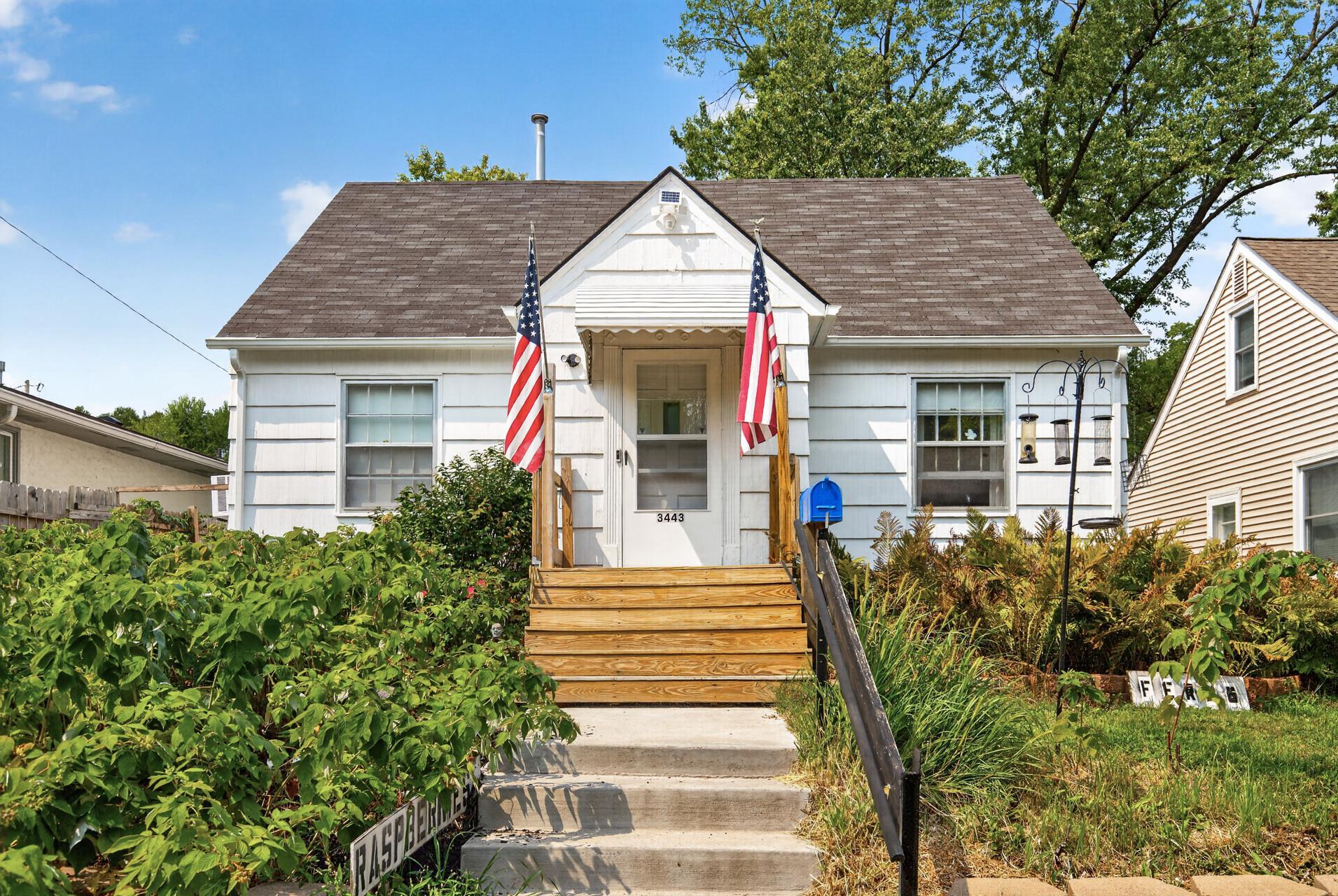 View of Residential at 3443 4th Street, Minneapolis MN 55412, Minneapolis (47 of 48) - Mike Wilen | Minnesota Team Real Estate