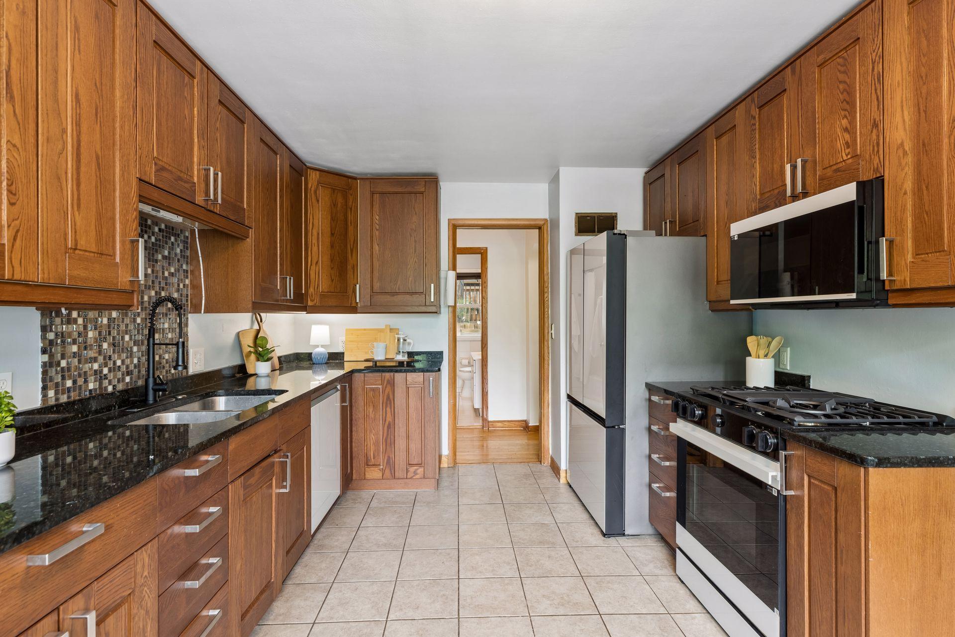 View of Residential at 1233 Maywood Street, Saint Paul MN 55117, Saint Paul (18 of 52) - Mike Wilen | Minnesota Team Real Estate