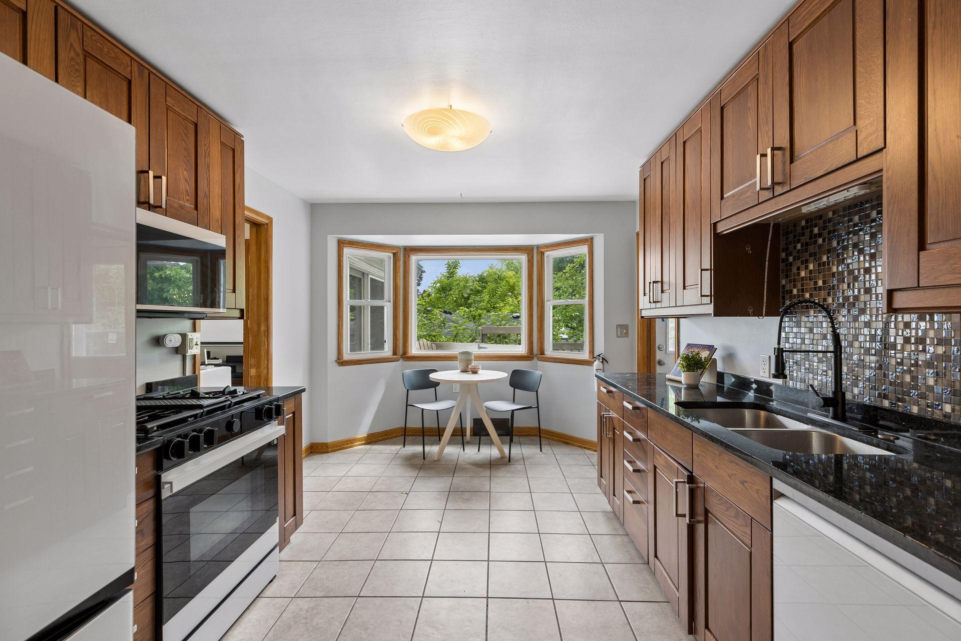 View of Residential at 1233 Maywood Street, Saint Paul MN 55117, Saint Paul (19 of 52) - Mike Wilen | Minnesota Team Real Estate