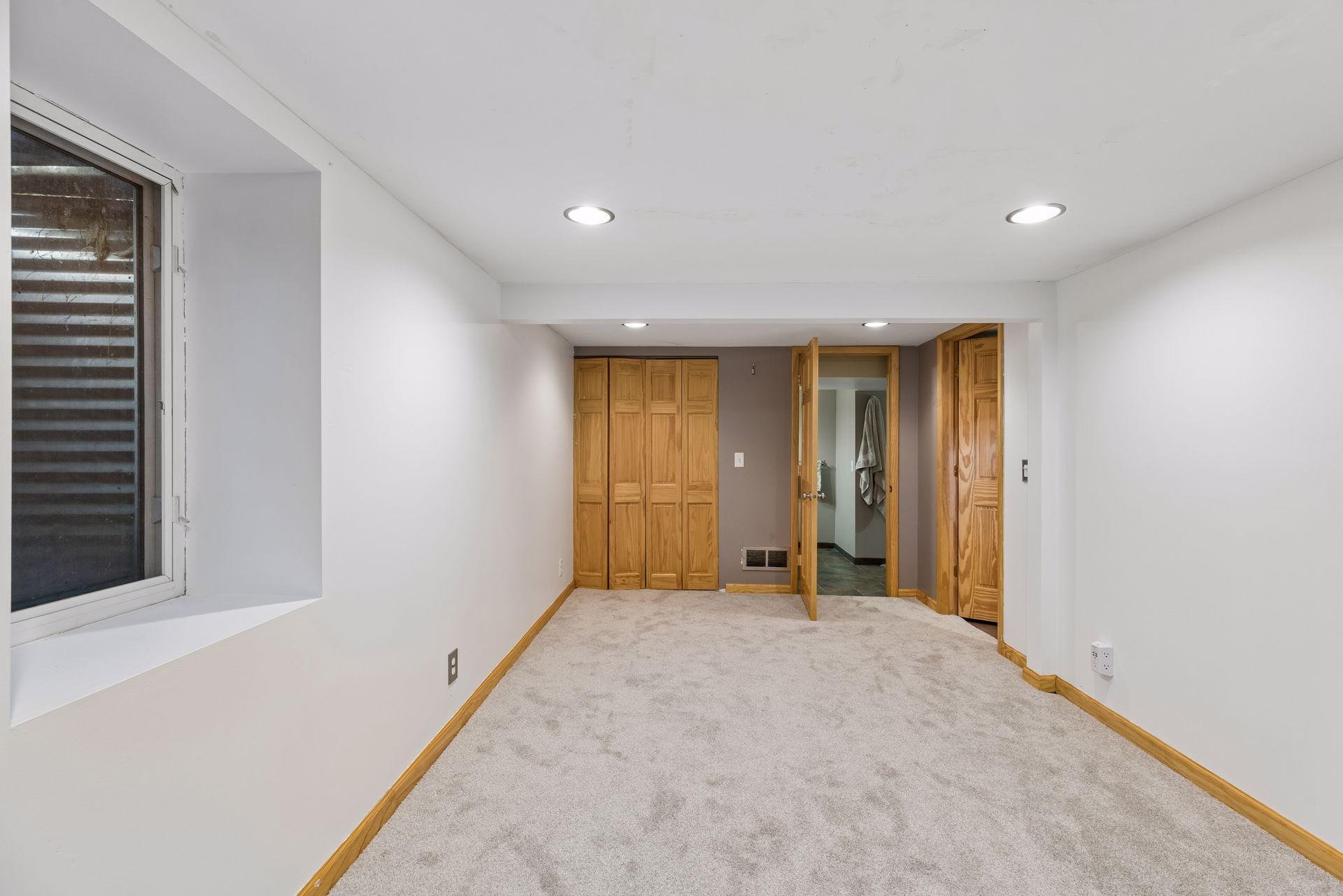 View of Residential at 1233 Maywood Street, Saint Paul MN 55117, Saint Paul (38 of 52) - Mike Wilen | Minnesota Team Real Estate