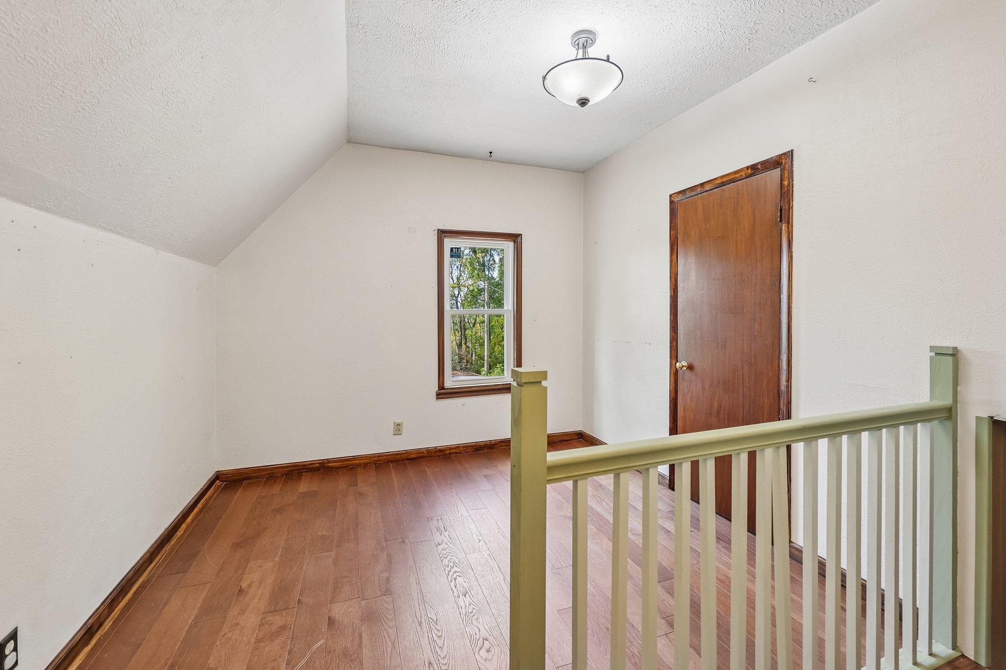 View of Residential at 2229 Oak Hill Place, North Saint Paul MN 55109, North Saint Paul (14 of 26) - Mike Wilen | Minnesota Team Real Estate