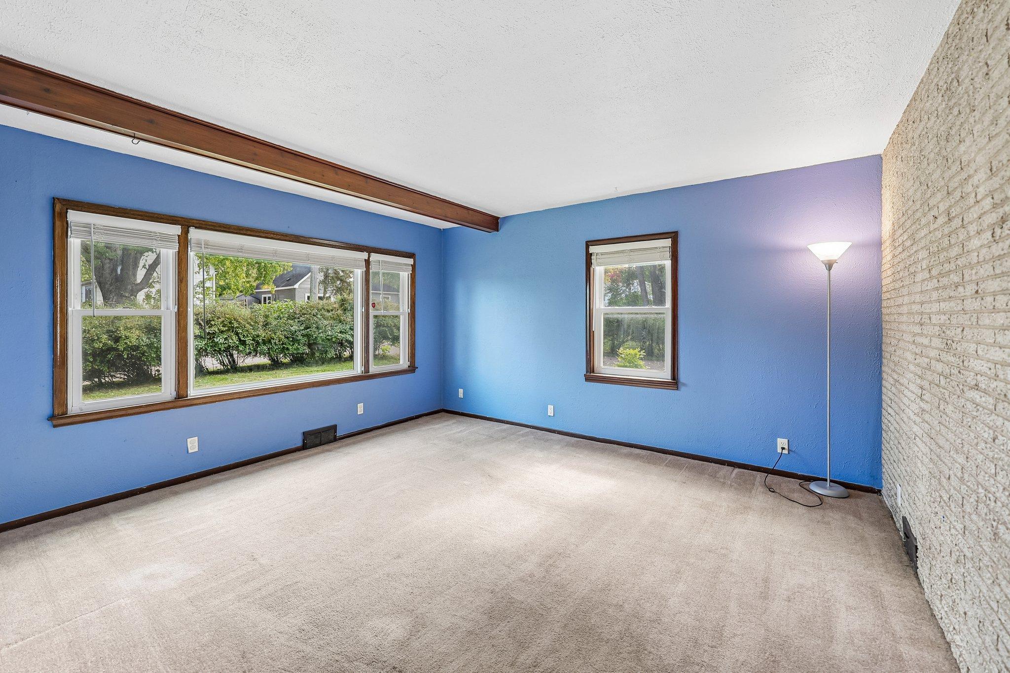 View of Residential at 2229 Oak Hill Place, North Saint Paul MN 55109, North Saint Paul (10 of 26) - Mike Wilen | Minnesota Team Real Estate