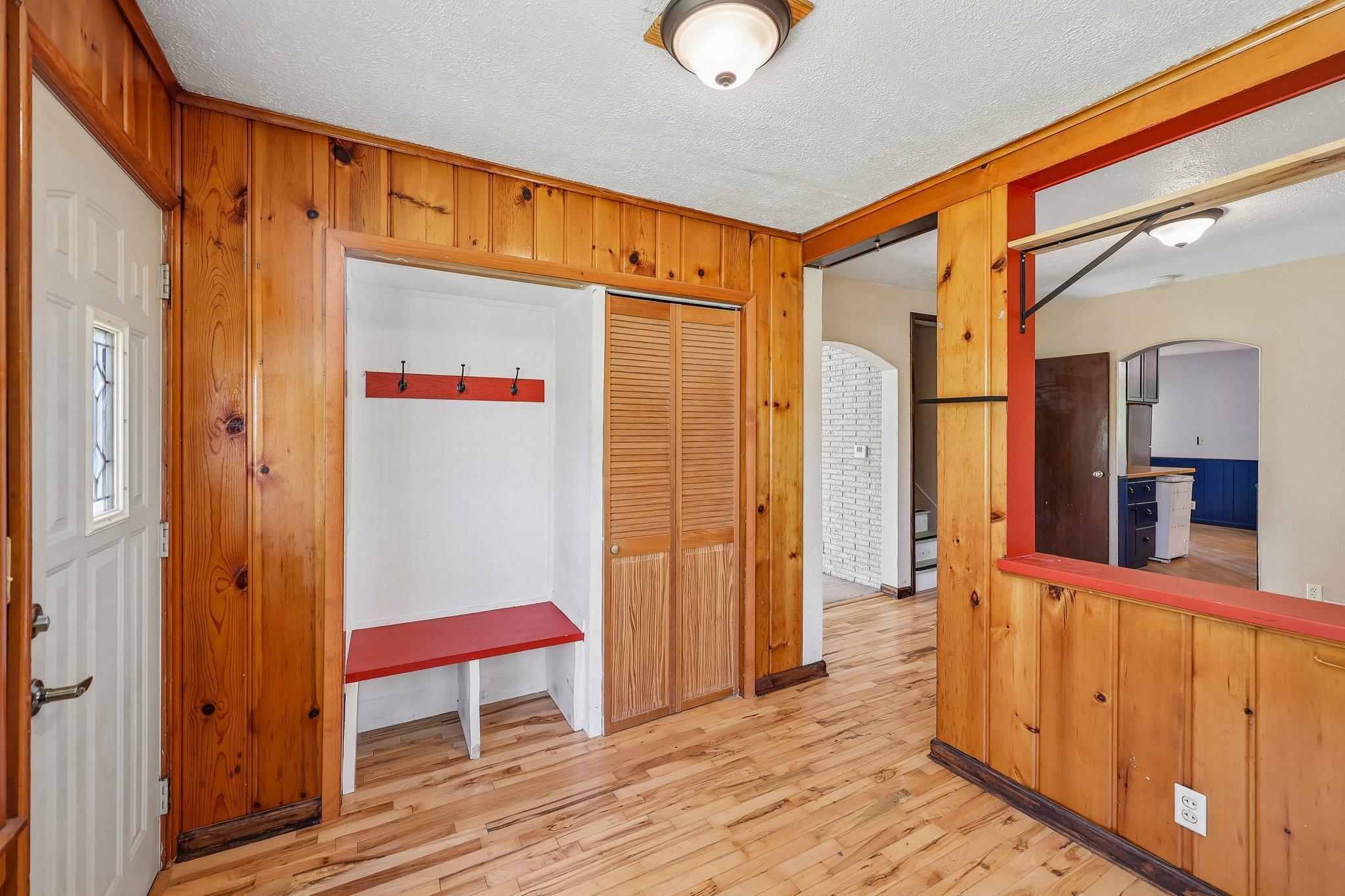 View of Residential at 2229 Oak Hill Place, North Saint Paul MN 55109, North Saint Paul (3 of 26) - Mike Wilen | Minnesota Team Real Estate