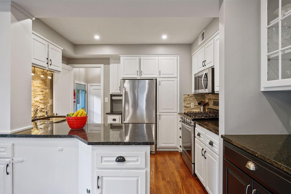View of Residential at 1642 Edgewood Avenue, Saint Louis Park MN 55426, Saint Louis Park (8 of 28) - Mike Wilen | Minnesota Team Real Estate