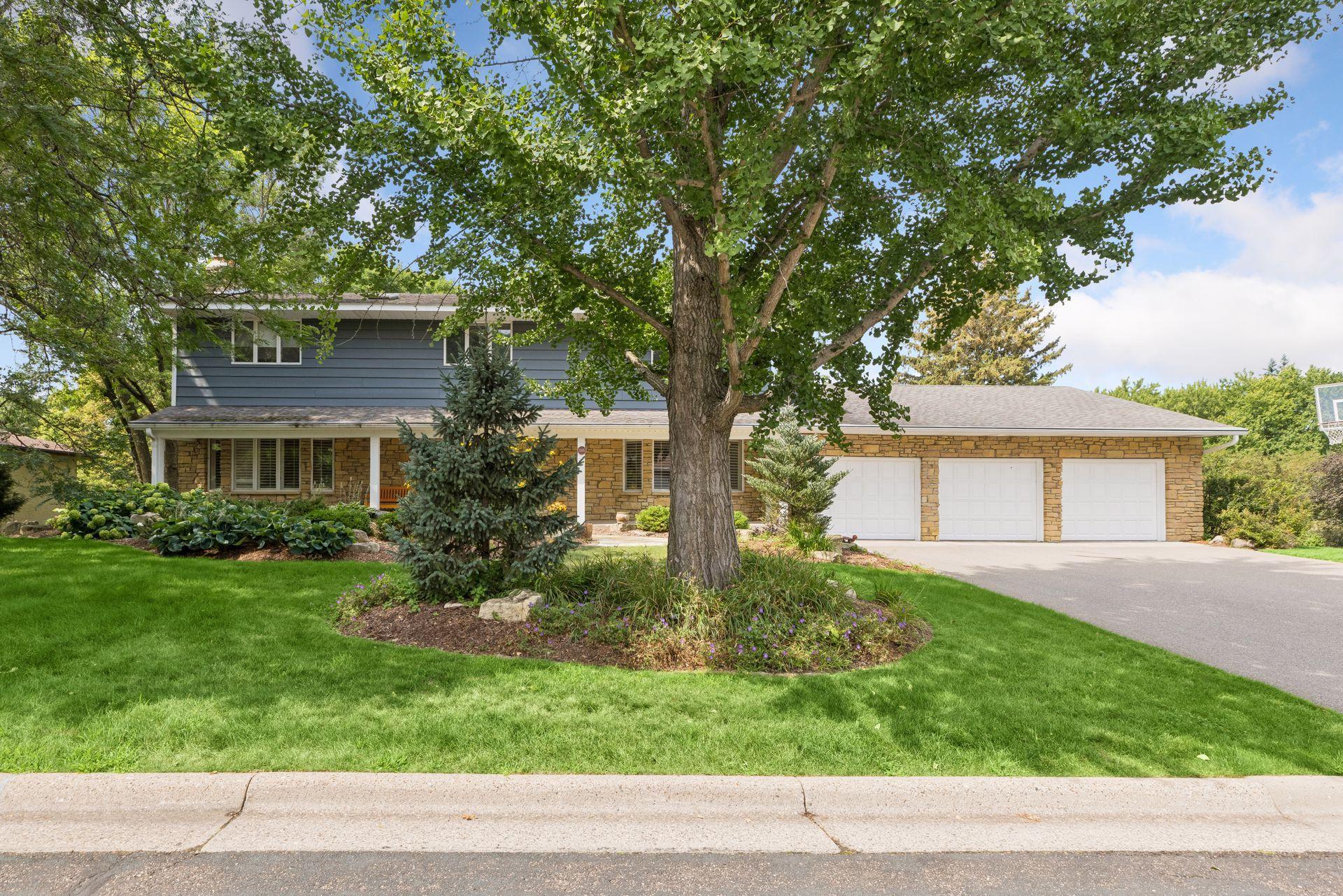 View of Residential at 1355 Medora Road, Mendota Heights MN 55118, Mendota Heights (2 of 57) - Mike Wilen | Minnesota Team Real Estate