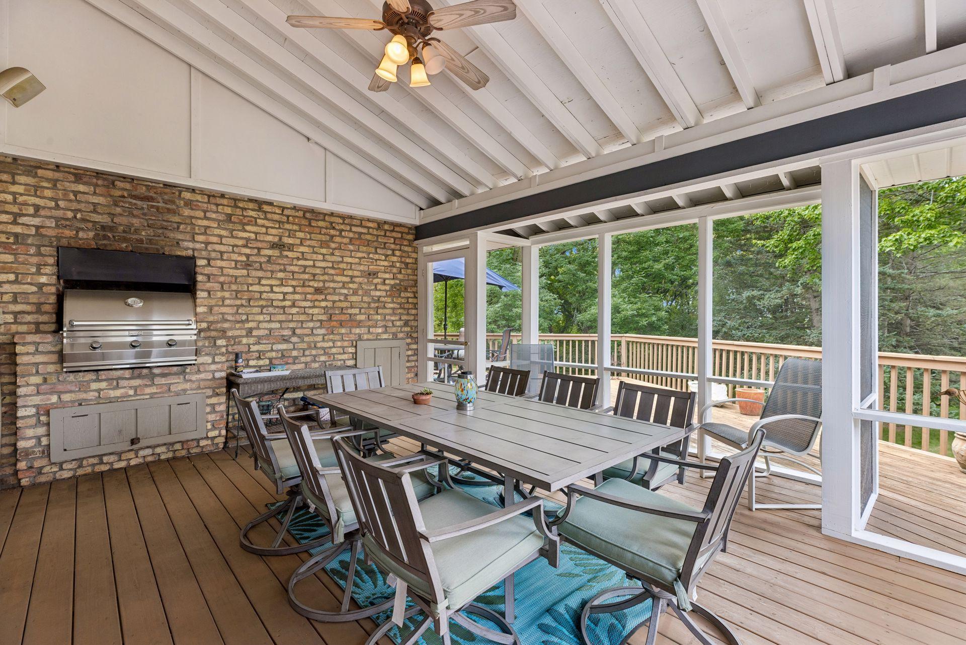 View of Residential at 1355 Medora Road, Mendota Heights MN 55118, Mendota Heights (21 of 57) - Mike Wilen | Minnesota Team Real Estate