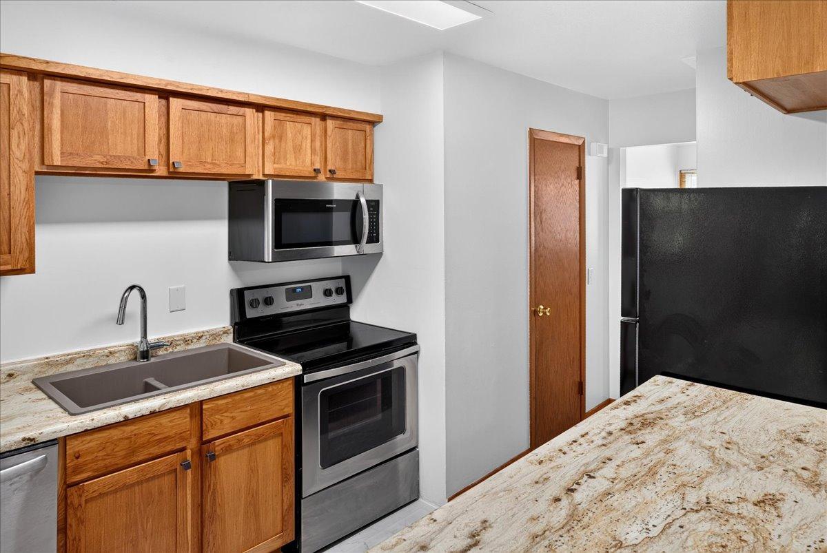 View of Residential Income at 25640 Wild Rose Lane, Shorewood MN 55331, Shorewood (35 of 46) - Mike Wilen | Minnesota Team Real Estate