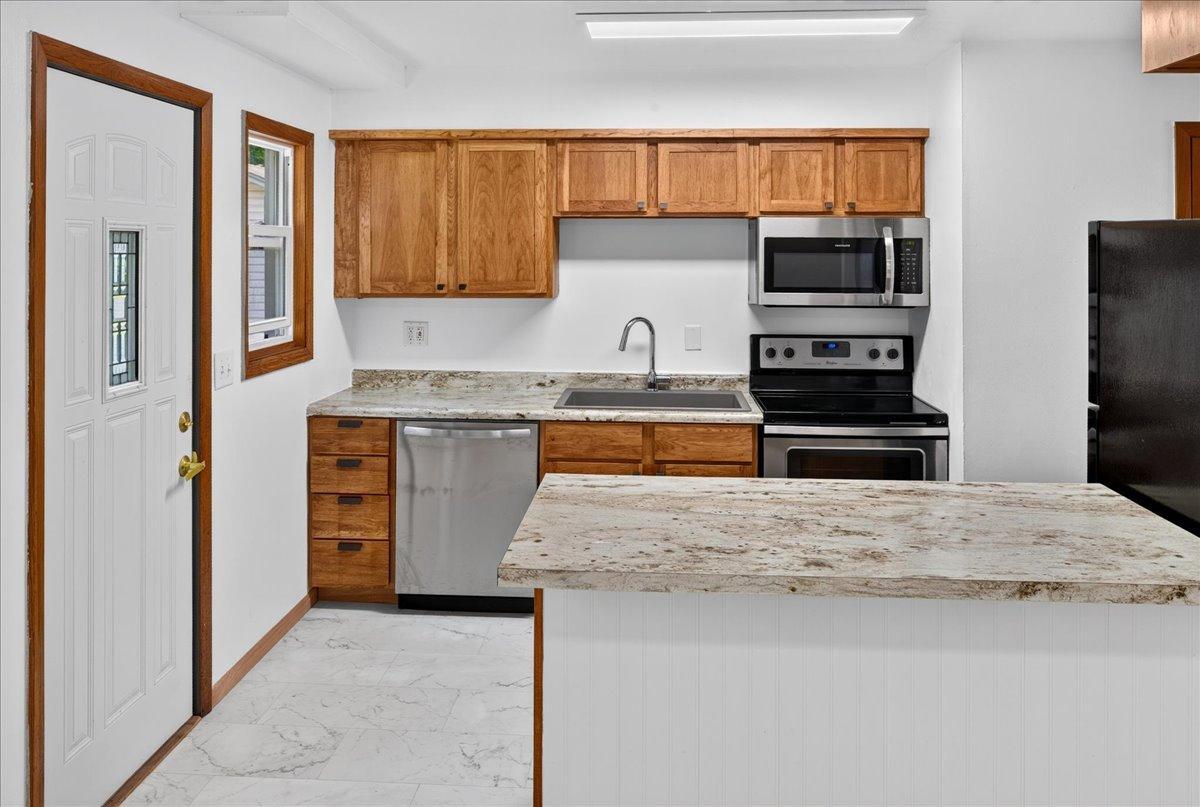 View of Residential Income at 25640 Wild Rose Lane, Shorewood MN 55331, Shorewood (34 of 46) - Mike Wilen | Minnesota Team Real Estate