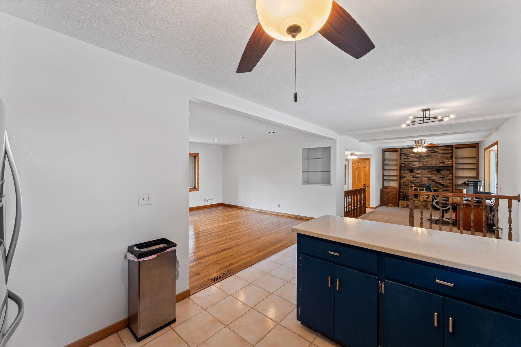 View of Residential at 14490 Gannon Way, Apple Valley MN 55124, Apple Valley (9 of 40) - Mike Wilen | Minnesota Team Real Estate