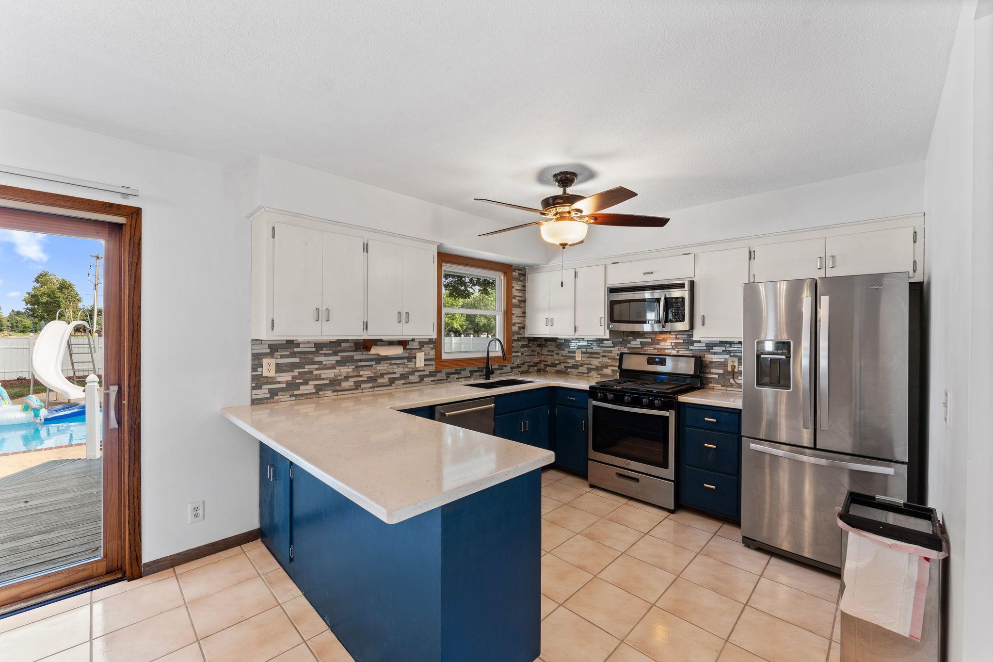View of Residential at 14490 Gannon Way, Apple Valley MN 55124, Apple Valley (10 of 40) - Mike Wilen | Minnesota Team Real Estate