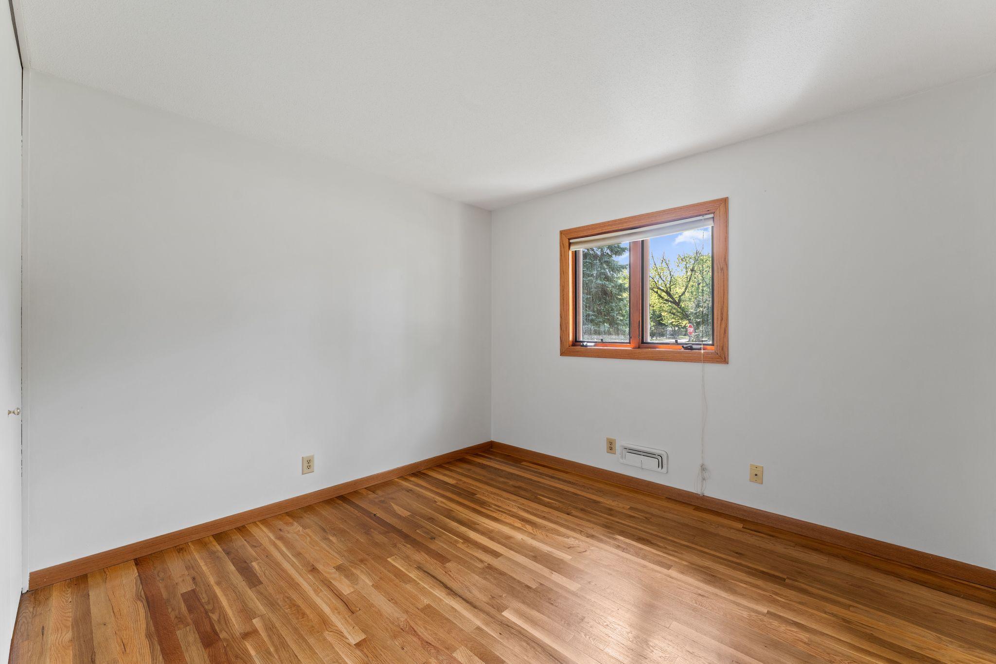 View of Residential at 14490 Gannon Way, Apple Valley MN 55124, Apple Valley (22 of 40) - Mike Wilen | Minnesota Team Real Estate