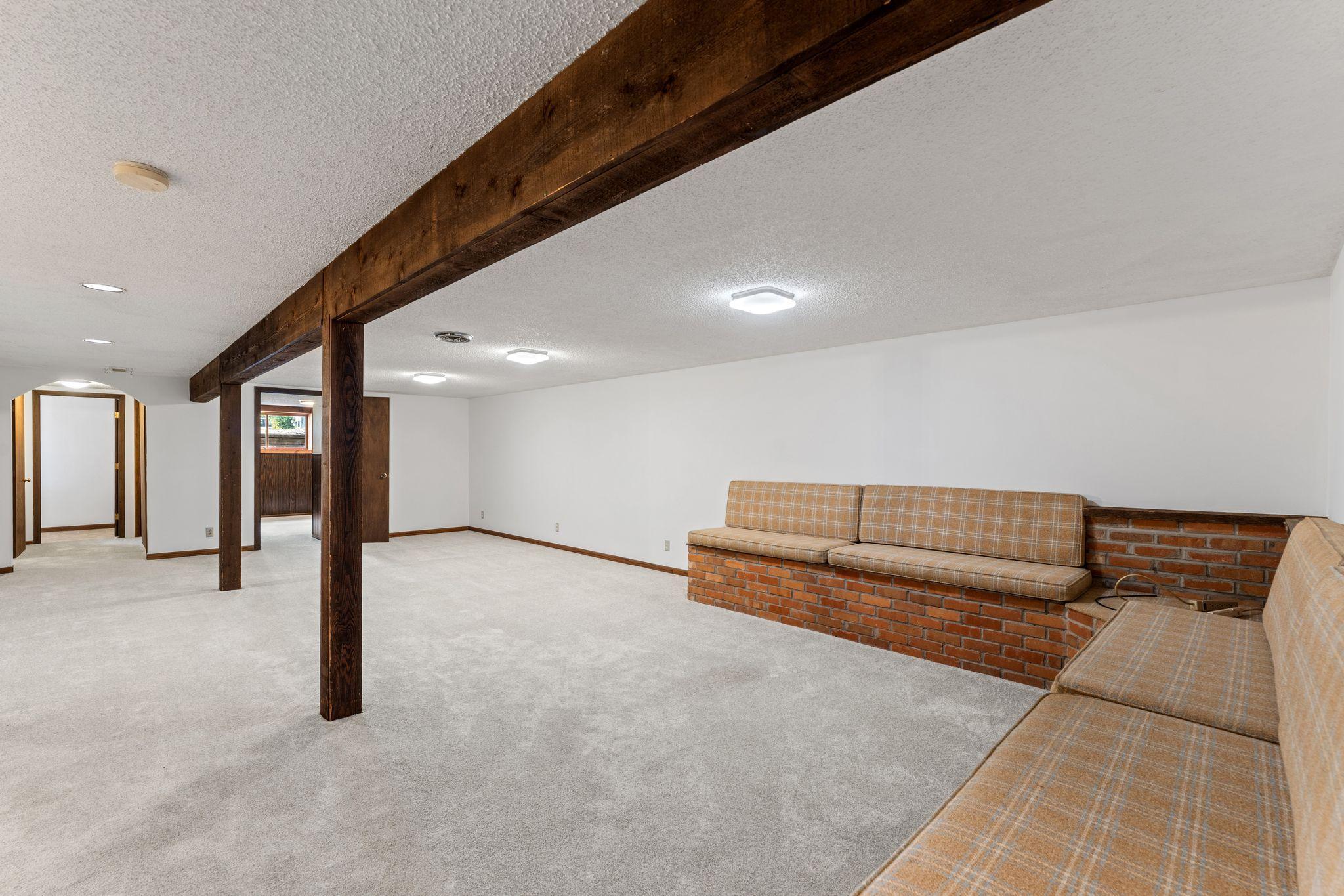 View of Residential at 14490 Gannon Way, Apple Valley MN 55124, Apple Valley (26 of 40) - Mike Wilen | Minnesota Team Real Estate