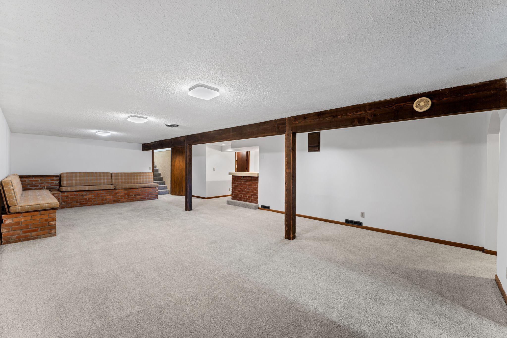 View of Residential at 14490 Gannon Way, Apple Valley MN 55124, Apple Valley (29 of 40) - Mike Wilen | Minnesota Team Real Estate