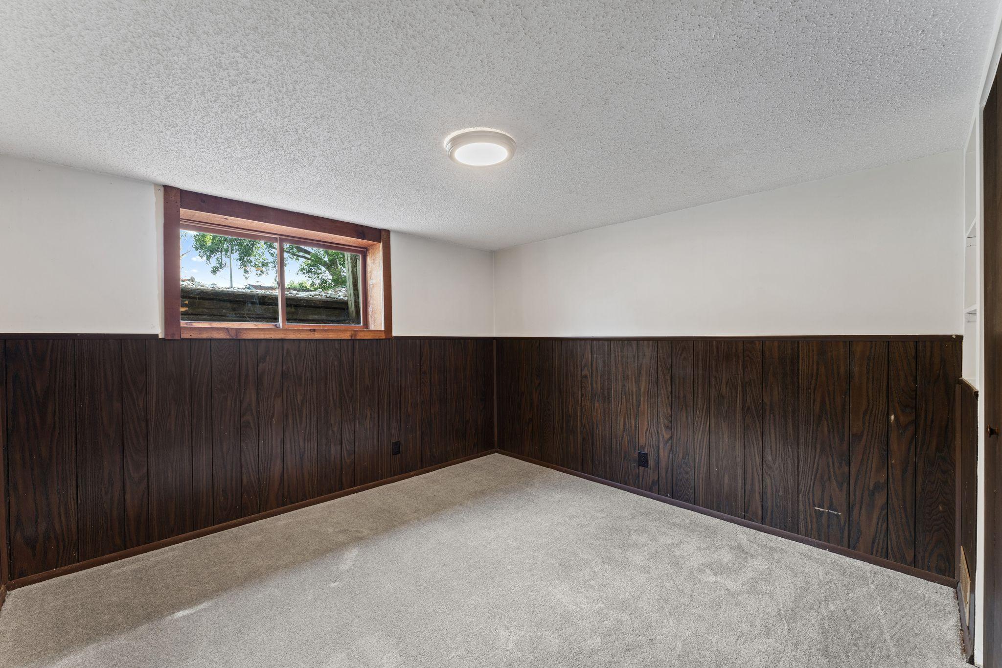 View of Residential at 14490 Gannon Way, Apple Valley MN 55124, Apple Valley (32 of 40) - Mike Wilen | Minnesota Team Real Estate