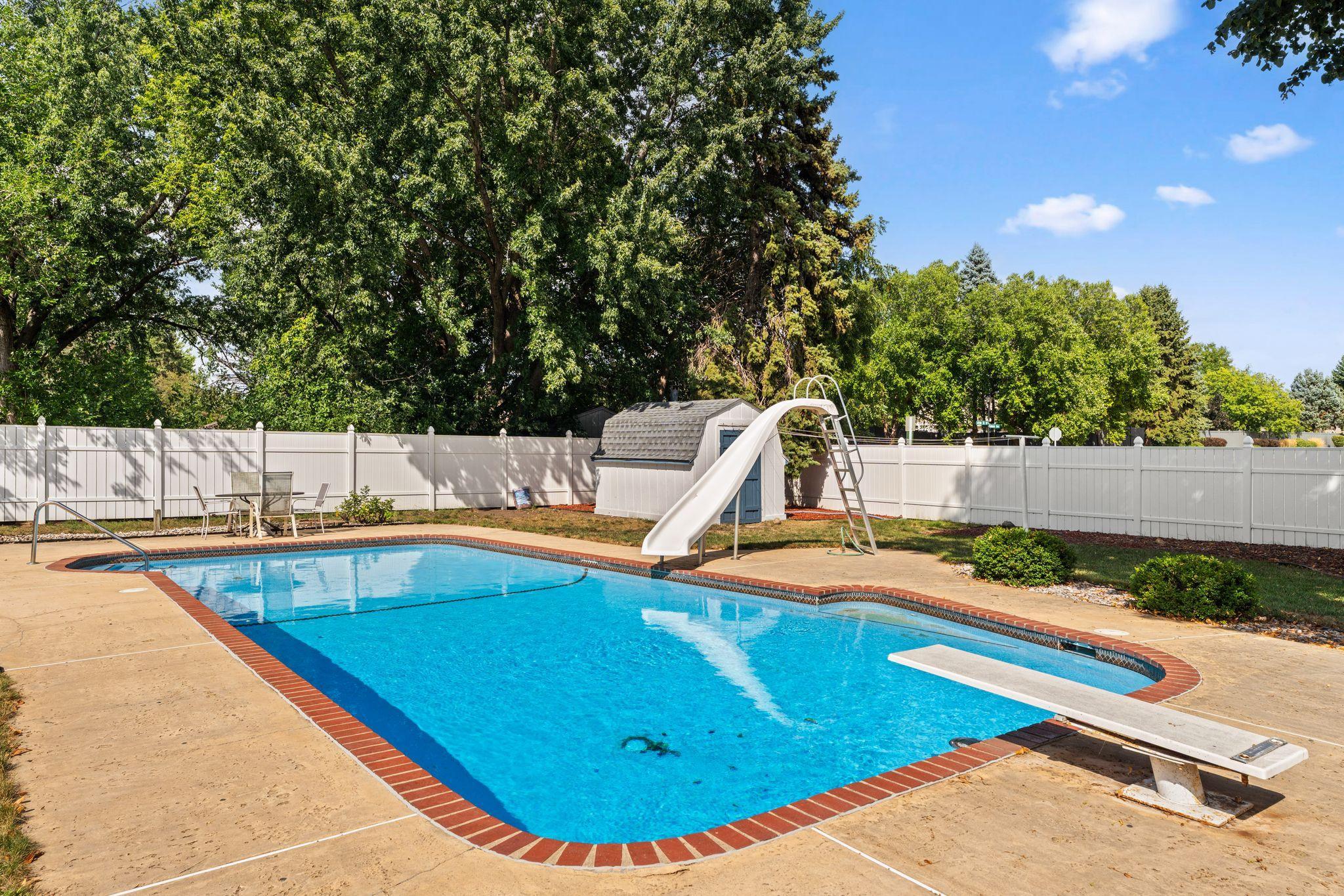 View of Residential at 14490 Gannon Way, Apple Valley MN 55124, Apple Valley (36 of 40) - Mike Wilen | Minnesota Team Real Estate