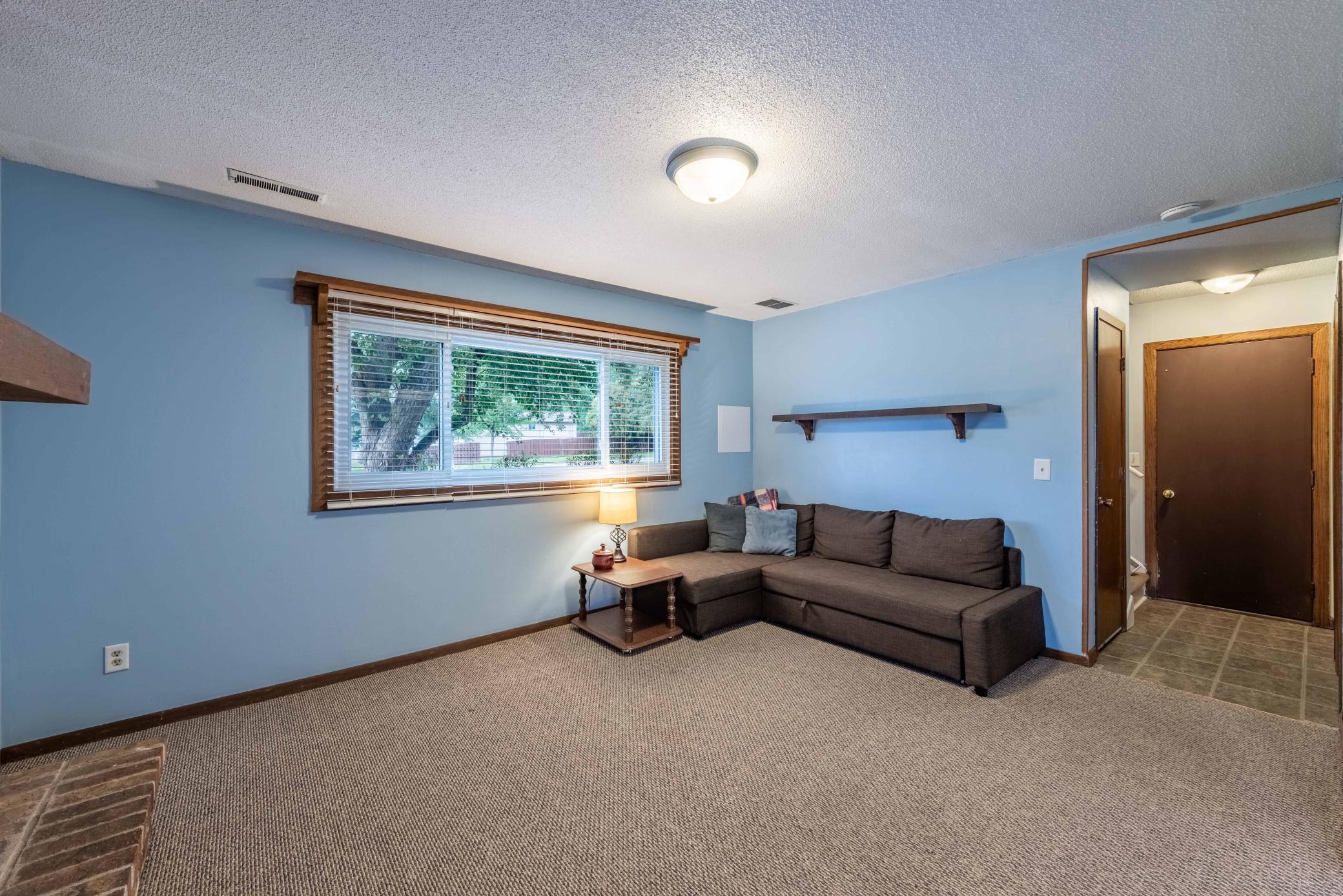View of Residential at 1303 140th Street, Burnsville MN 55337, Burnsville (26 of 39) - Mike Wilen | Minnesota Team Real Estate