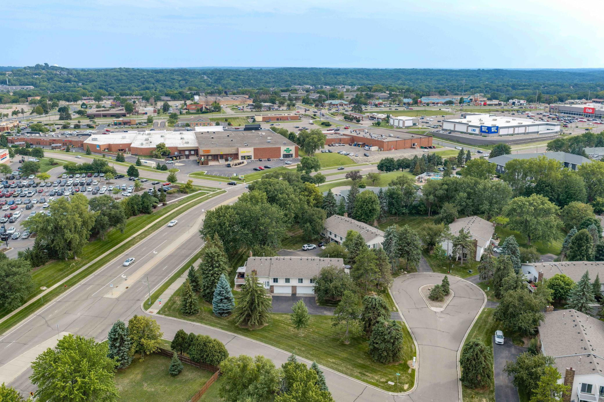 View of Residential at 1303 140th Street, Burnsville MN 55337, Burnsville (35 of 39) - Mike Wilen | Minnesota Team Real Estate