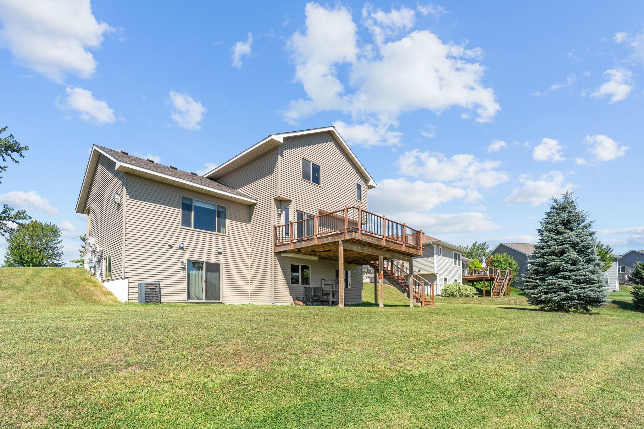 View of Residential at 930 Aspen Circle, Watertown MN 55388, Watertown (28 of 38) - Mike Wilen | Minnesota Team Real Estate