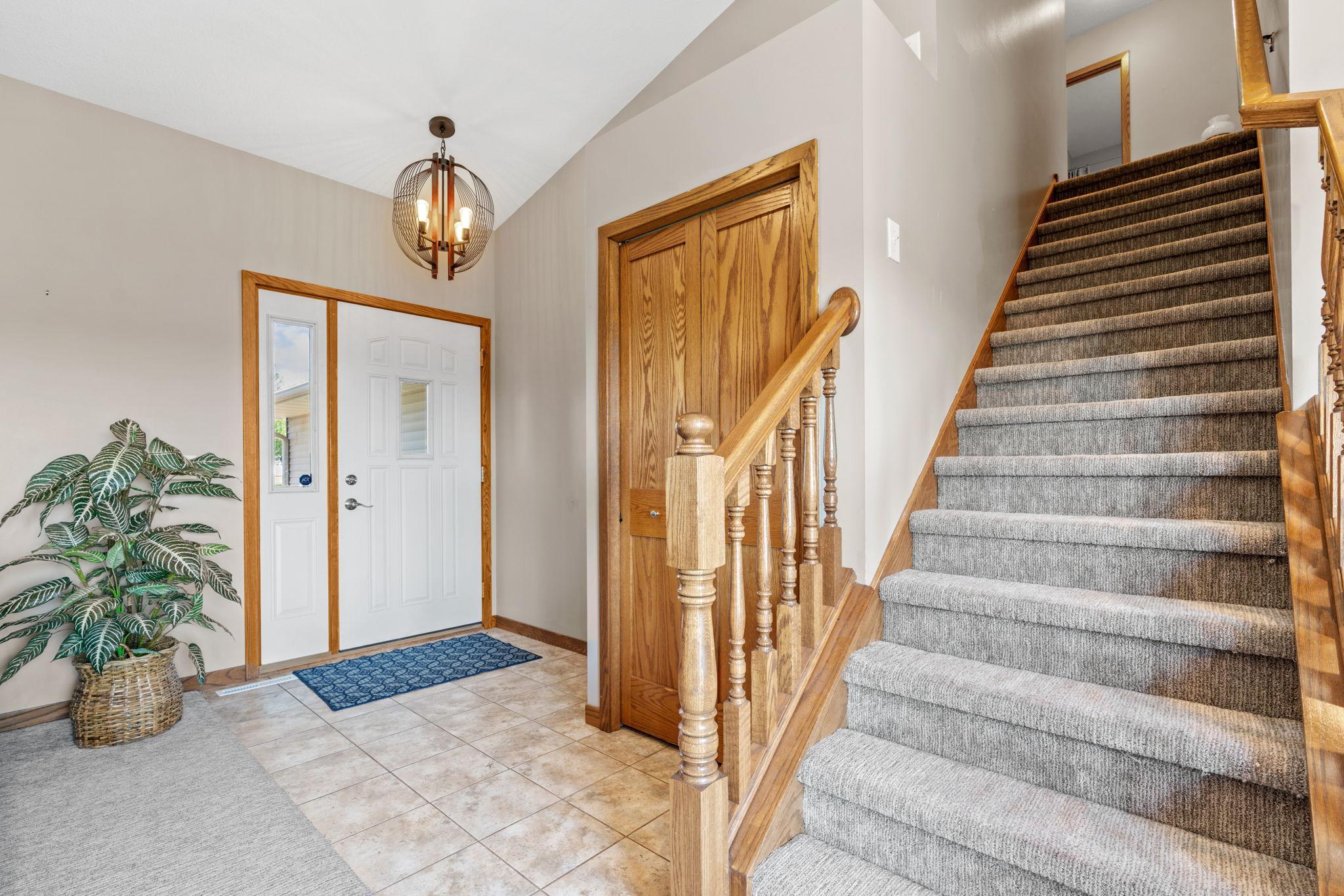 View of Residential at 930 Aspen Circle, Watertown MN 55388, Watertown (12 of 38) - Mike Wilen | Minnesota Team Real Estate