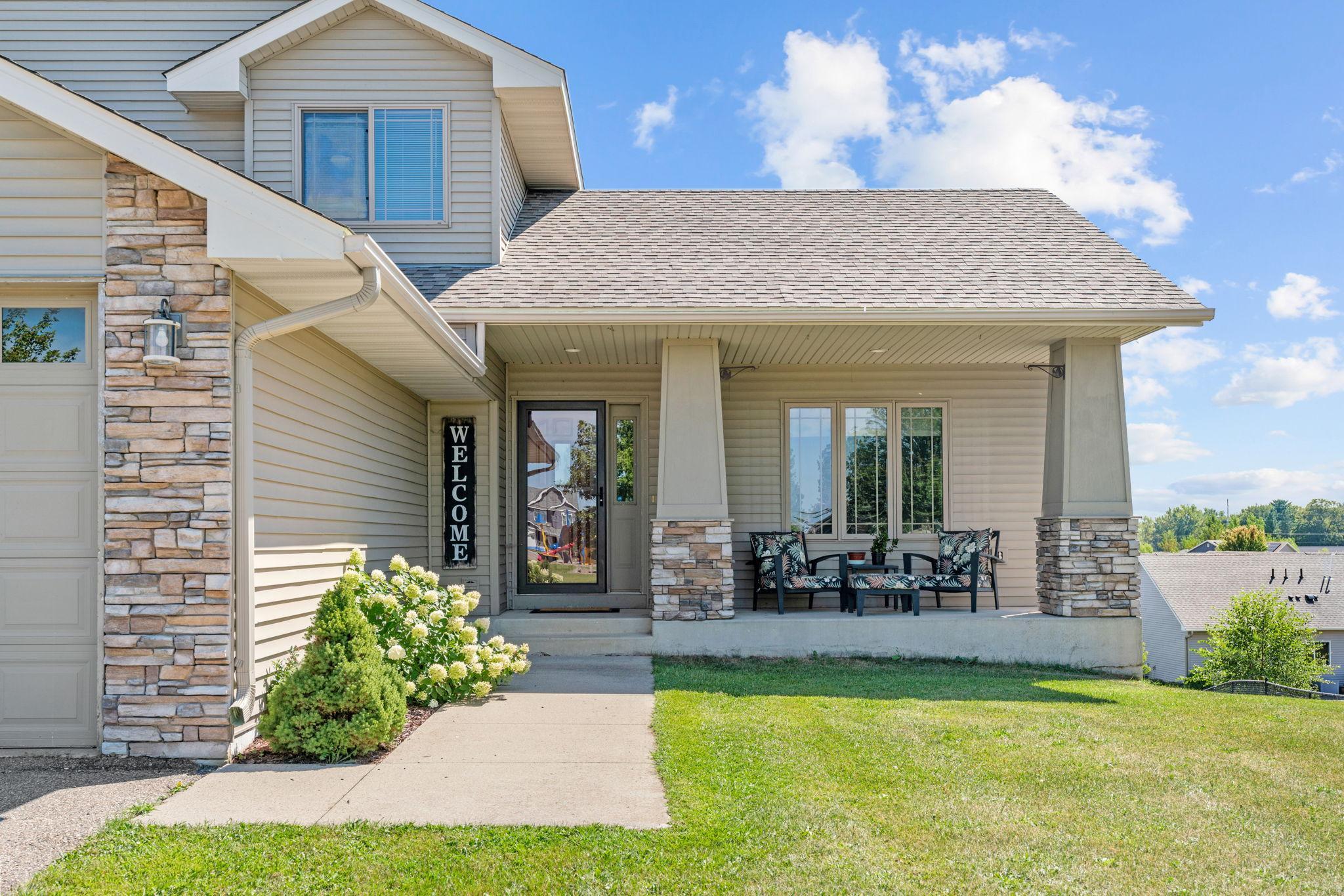 View of Residential at 930 Aspen Circle, Watertown MN 55388, Watertown (4 of 38) - Mike Wilen | Minnesota Team Real Estate