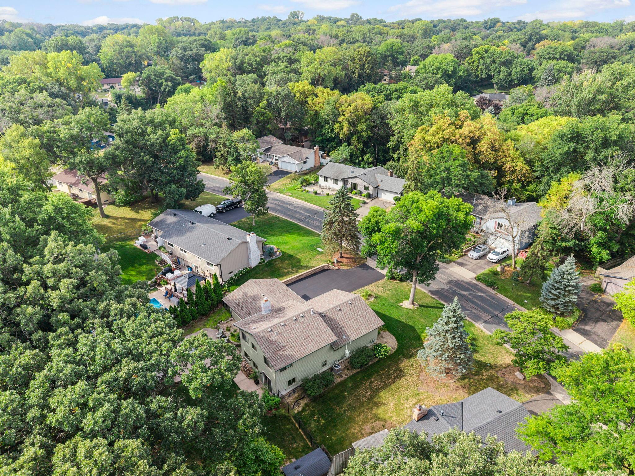 View of Residential at 13405 Walnut Drive, Burnsville MN 55337, Burnsville (31 of 38) - Mike Wilen | Minnesota Team Real Estate