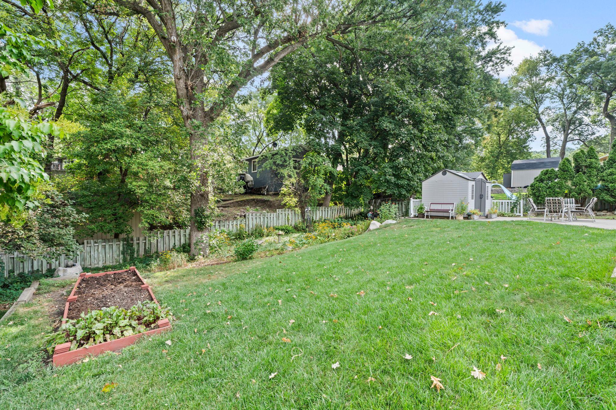 View of Residential at 13405 Walnut Drive, Burnsville MN 55337, Burnsville (28 of 38) - Mike Wilen | Minnesota Team Real Estate