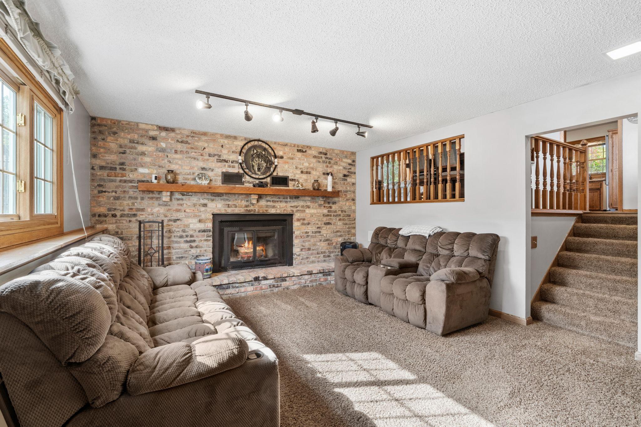 View of Residential at 4717 Covington Circle, Eagan MN 55122, Eagan (19 of 30) - Mike Wilen | Minnesota Team Real Estate