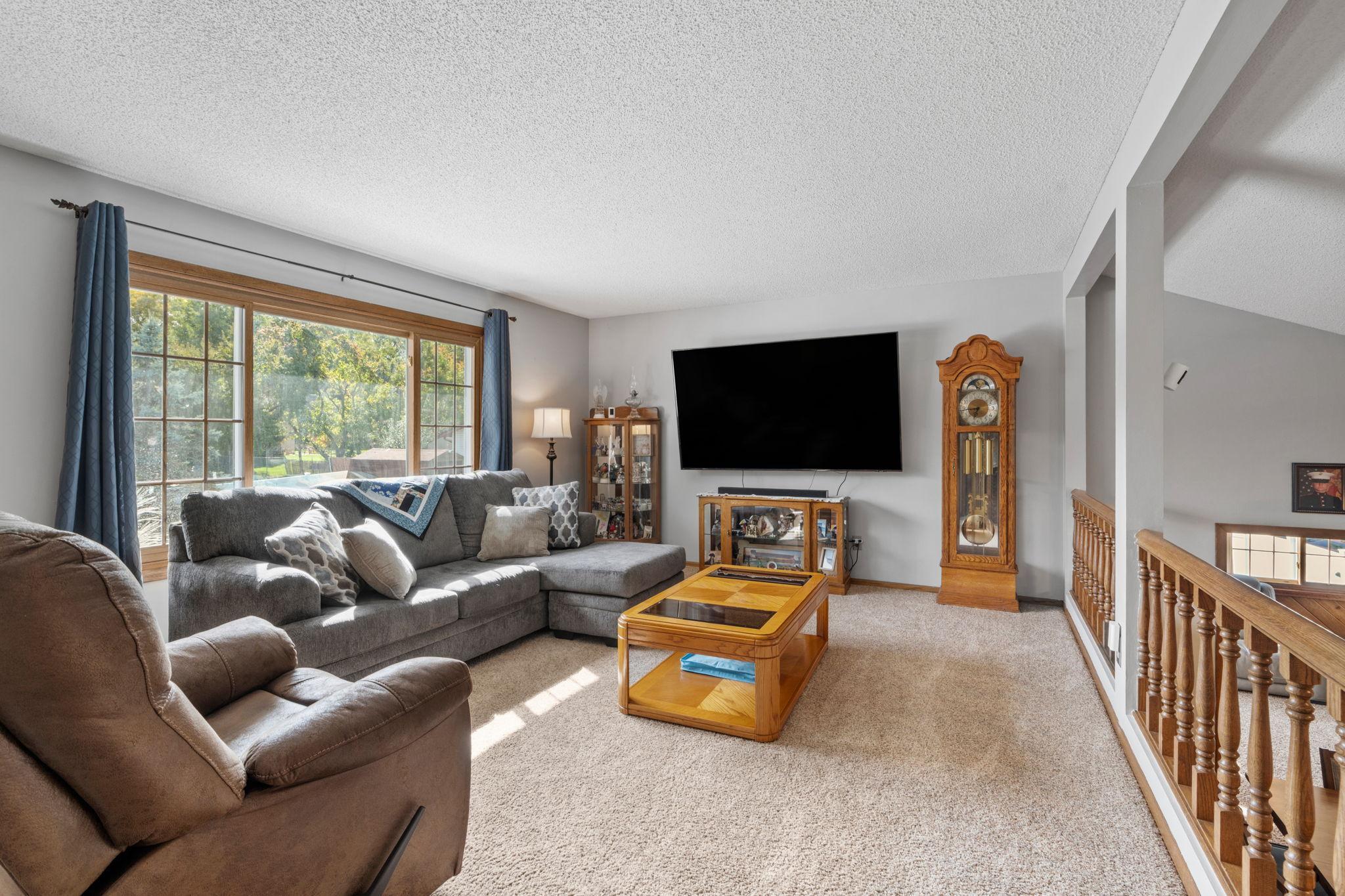 View of Residential at 4717 Covington Circle, Eagan MN 55122, Eagan (12 of 30) - Mike Wilen | Minnesota Team Real Estate