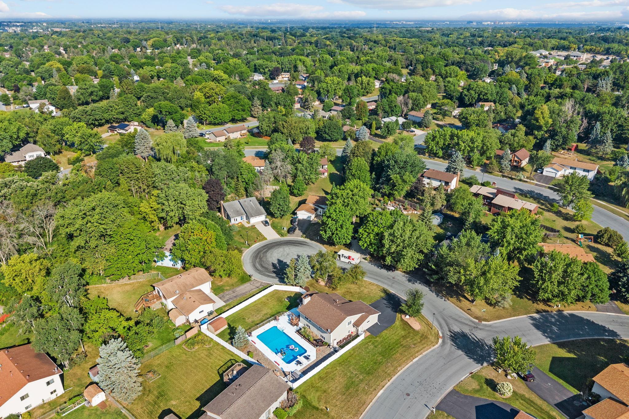 View of Residential at 4717 Covington Circle, Eagan MN 55122, Eagan (29 of 30) - Mike Wilen | Minnesota Team Real Estate