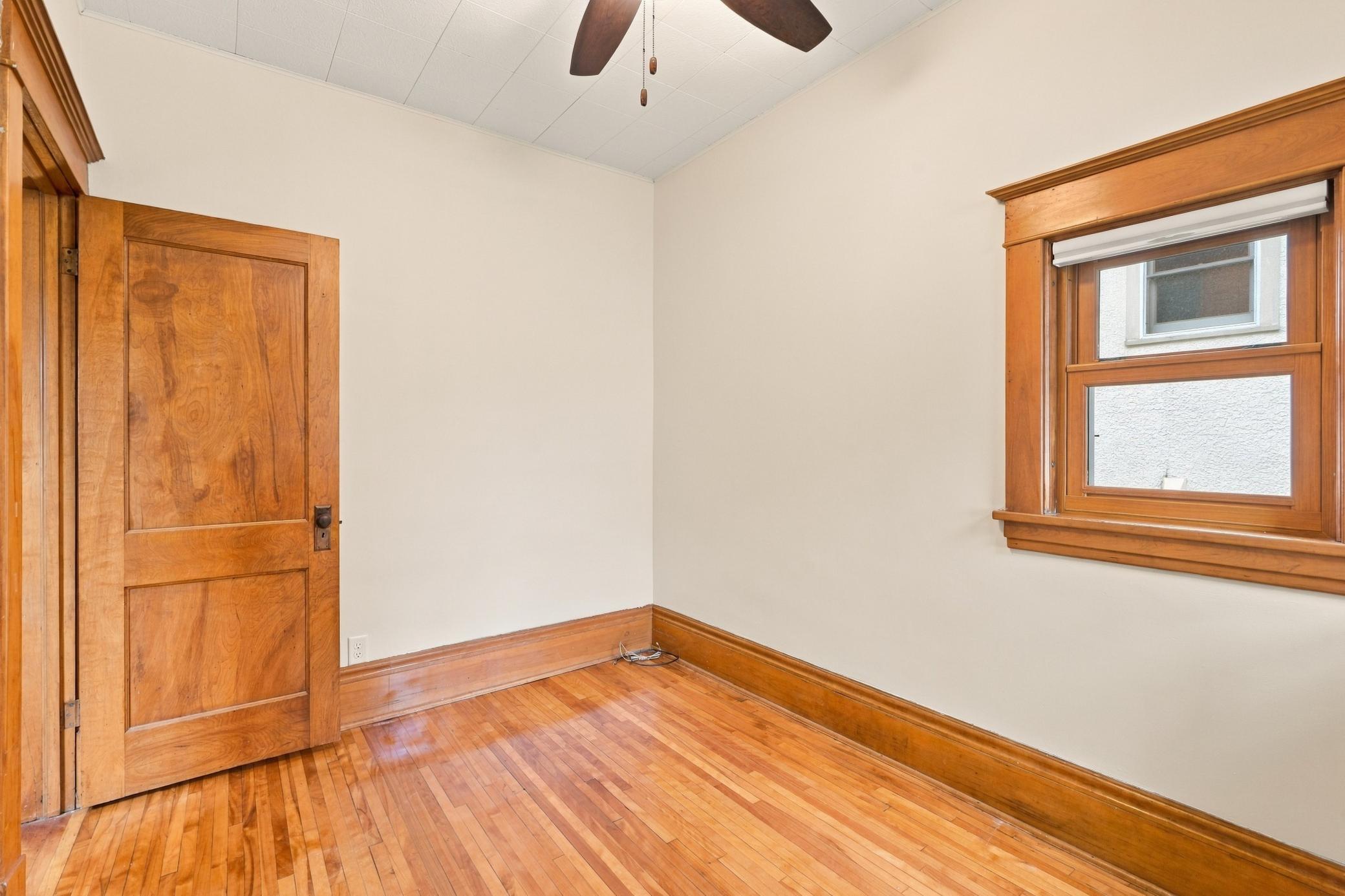 View of Residential at 1129 Edmund Avenue, Saint Paul MN 55104, Saint Paul (11 of 27) - Mike Wilen | Minnesota Team Real Estate