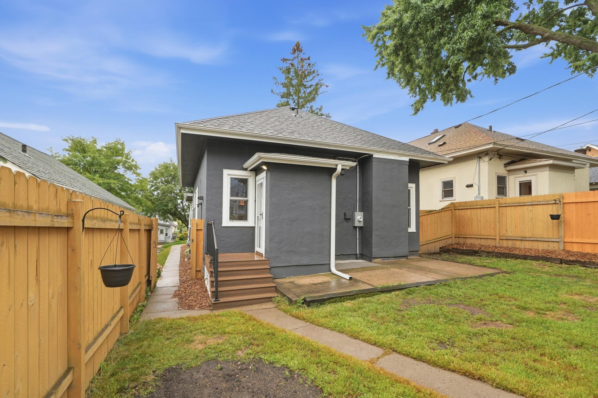View of Residential at 1129 Edmund Avenue, Saint Paul MN 55104, Saint Paul (22 of 27) - Mike Wilen | Minnesota Team Real Estate