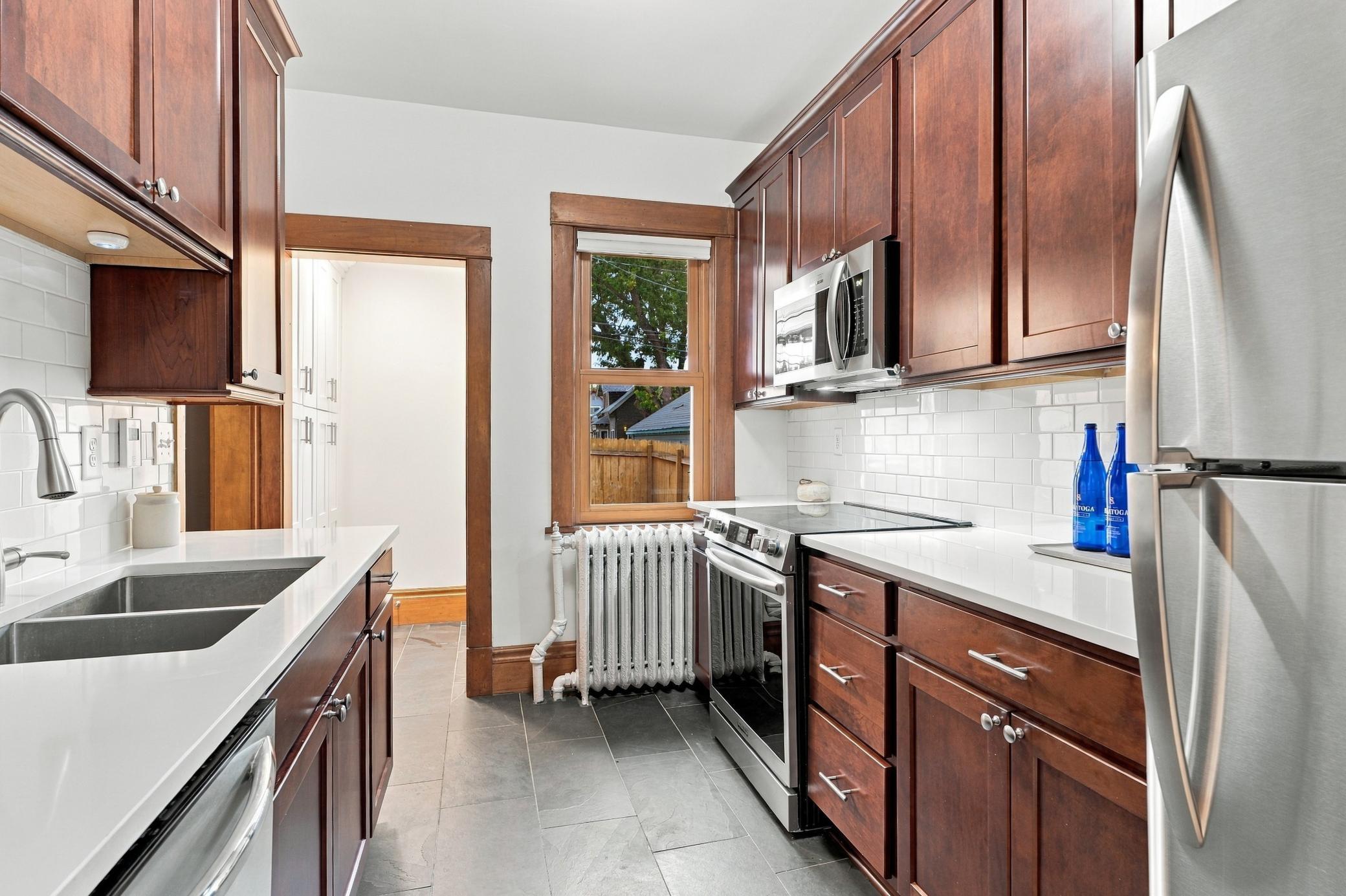 View of Residential at 1129 Edmund Avenue, Saint Paul MN 55104, Saint Paul (8 of 27) - Mike Wilen | Minnesota Team Real Estate