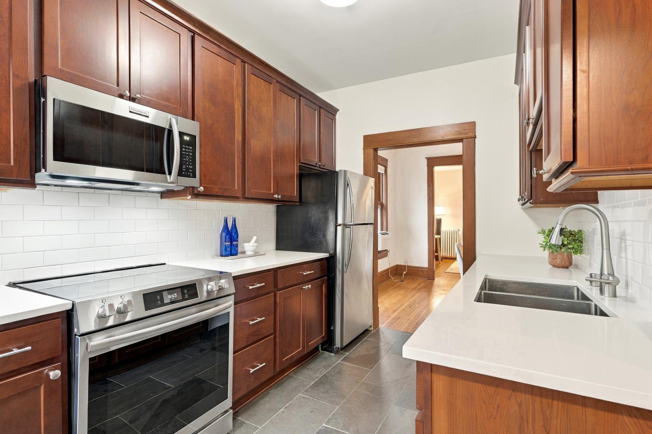 View of Residential at 1129 Edmund Avenue, Saint Paul MN 55104, Saint Paul (7 of 27) - Mike Wilen | Minnesota Team Real Estate