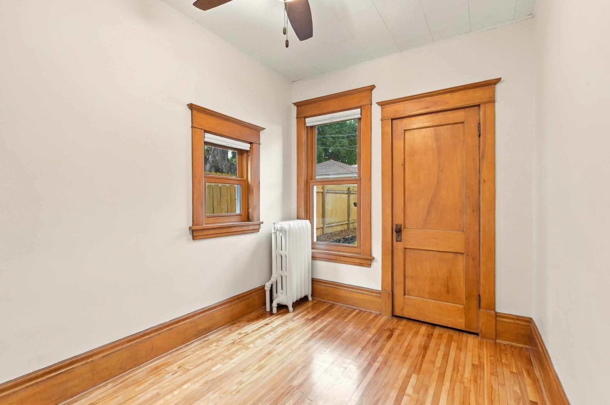 View of Residential at 1129 Edmund Avenue, Saint Paul MN 55104, Saint Paul (12 of 27) - Mike Wilen | Minnesota Team Real Estate