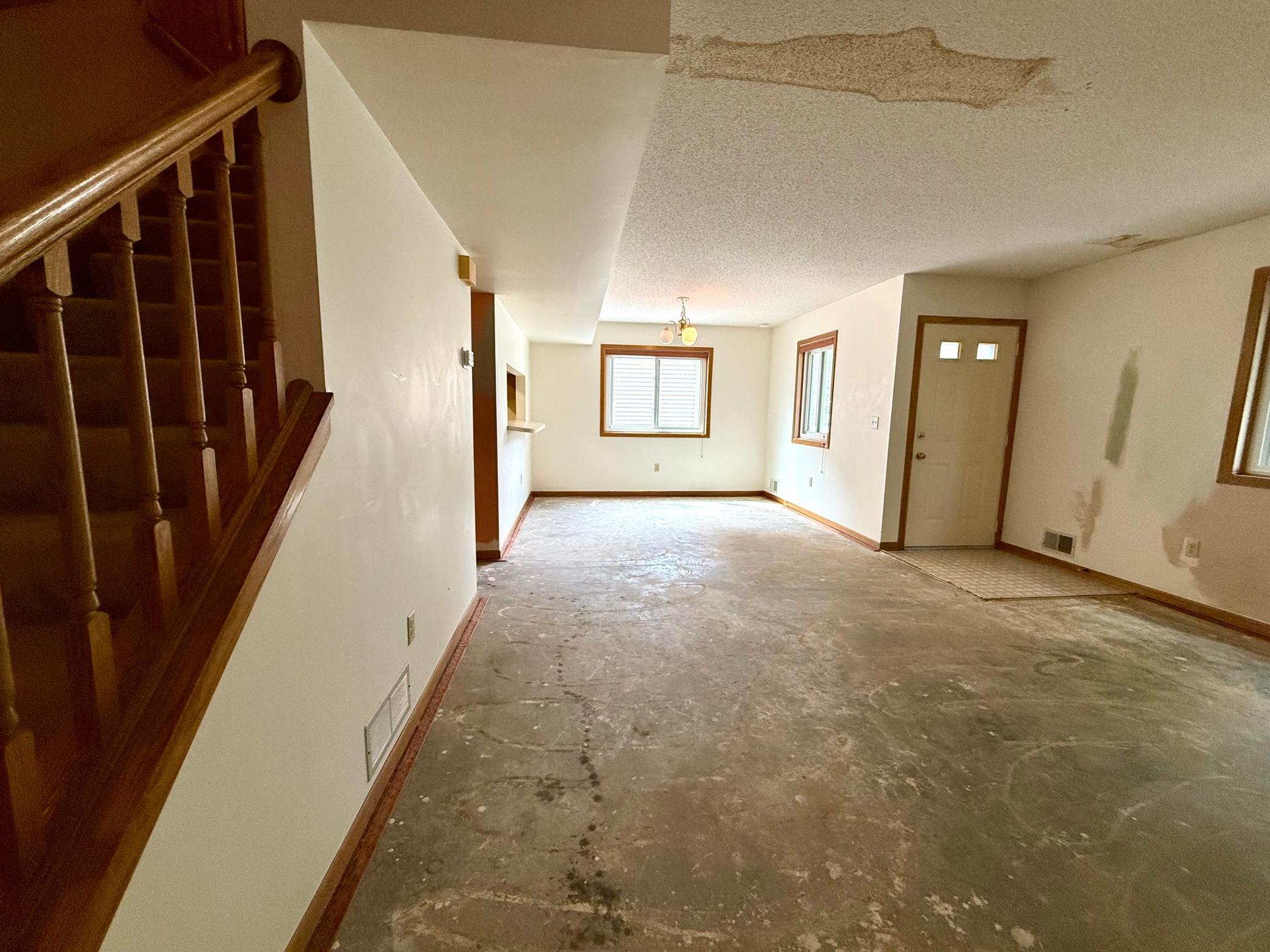 View of Residential at 2527 Wimbledon Place, Woodbury MN 55125, Woodbury (8 of 24) - Mike Wilen | Minnesota Team Real Estate
