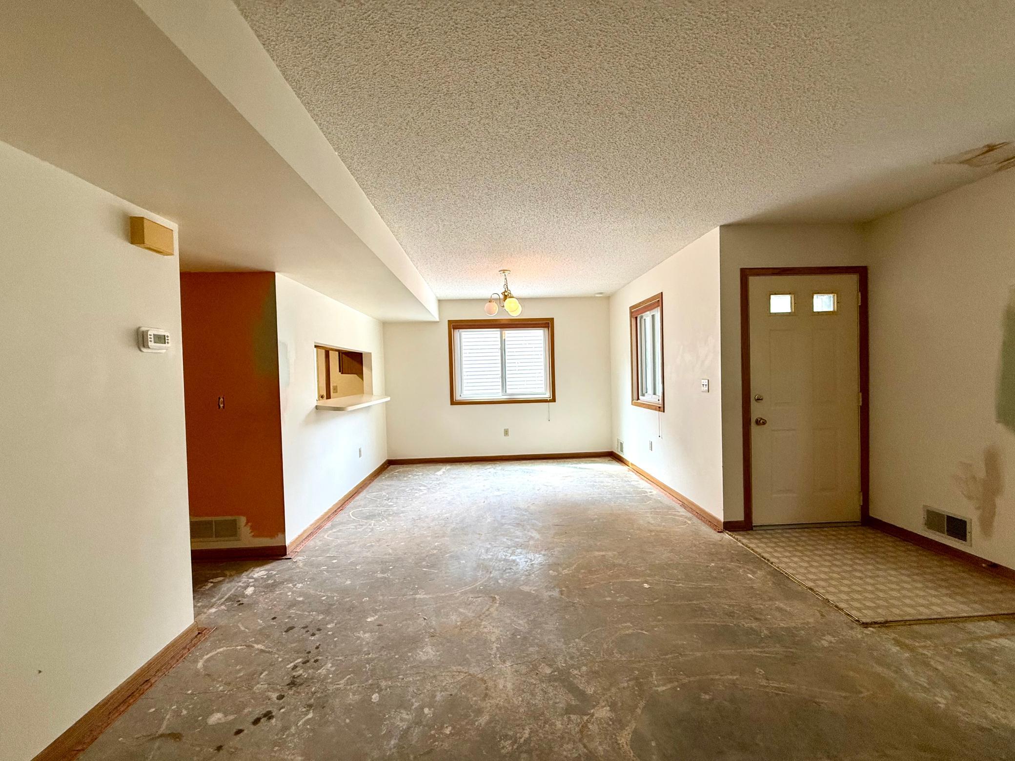 View of Residential at 2527 Wimbledon Place, Woodbury MN 55125, Woodbury (7 of 24) - Mike Wilen | Minnesota Team Real Estate