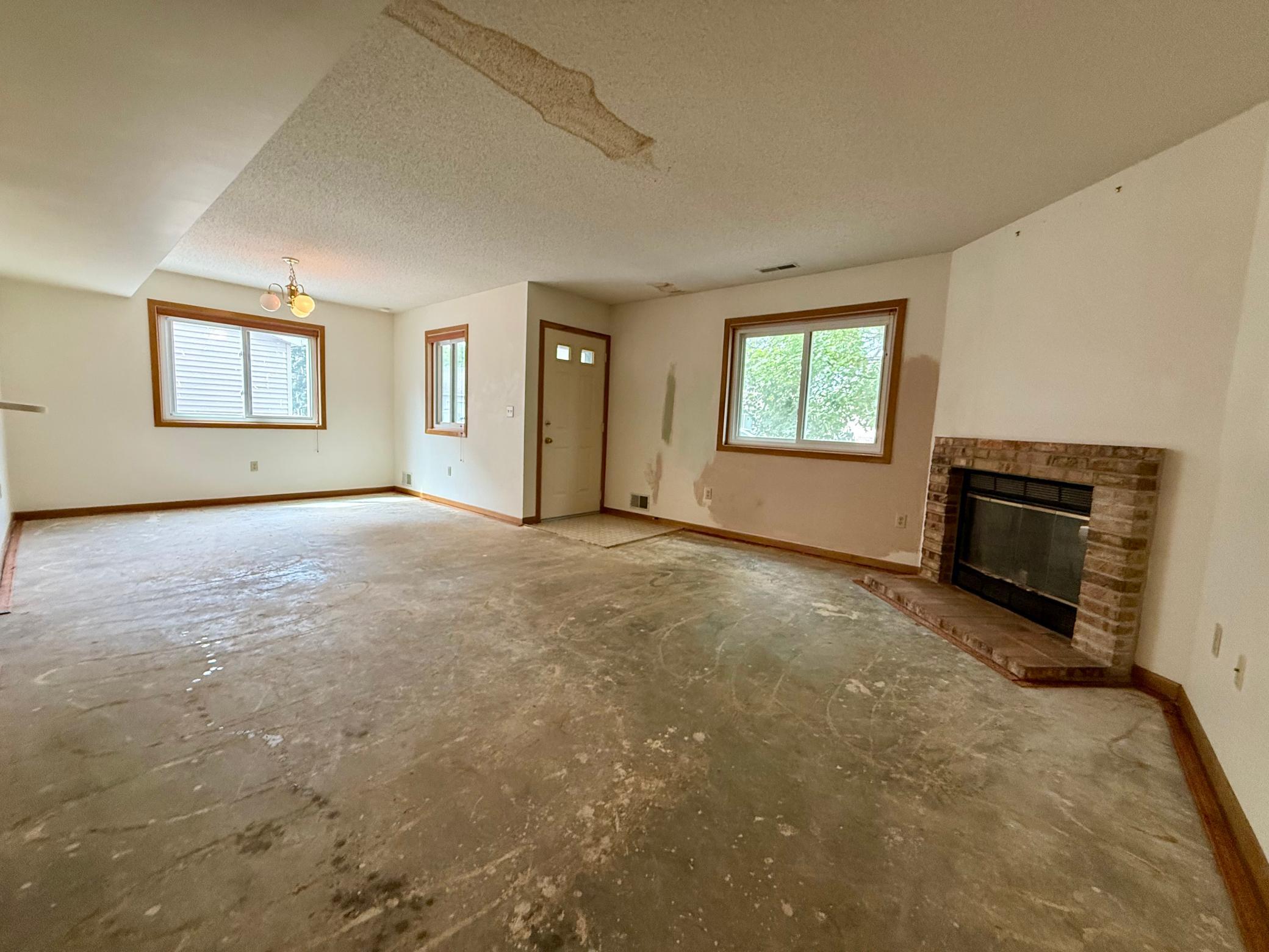 View of Residential at 2527 Wimbledon Place, Woodbury MN 55125, Woodbury (6 of 24) - Mike Wilen | Minnesota Team Real Estate