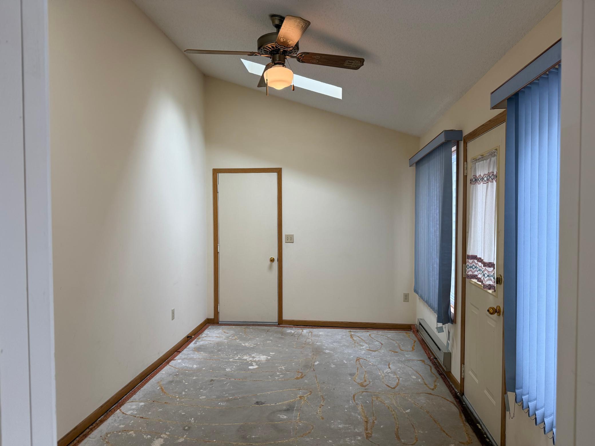 View of Residential at 2527 Wimbledon Place, Woodbury MN 55125, Woodbury (22 of 24) - Mike Wilen | Minnesota Team Real Estate