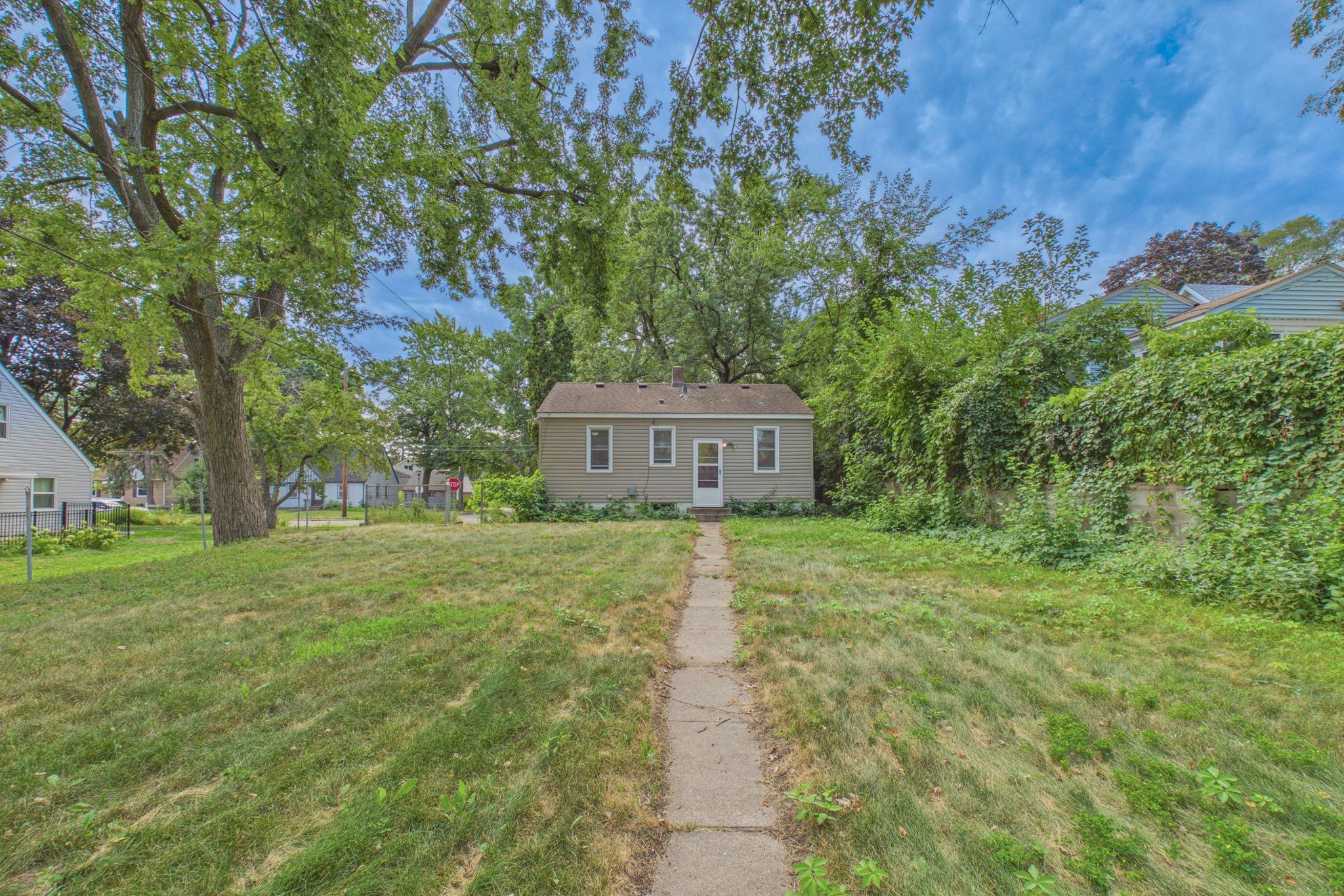 View of Residential at 1853 Taylor Avenue, Saint Paul MN 55104, Saint Paul (16 of 16) - Mike Wilen | Minnesota Team Real Estate