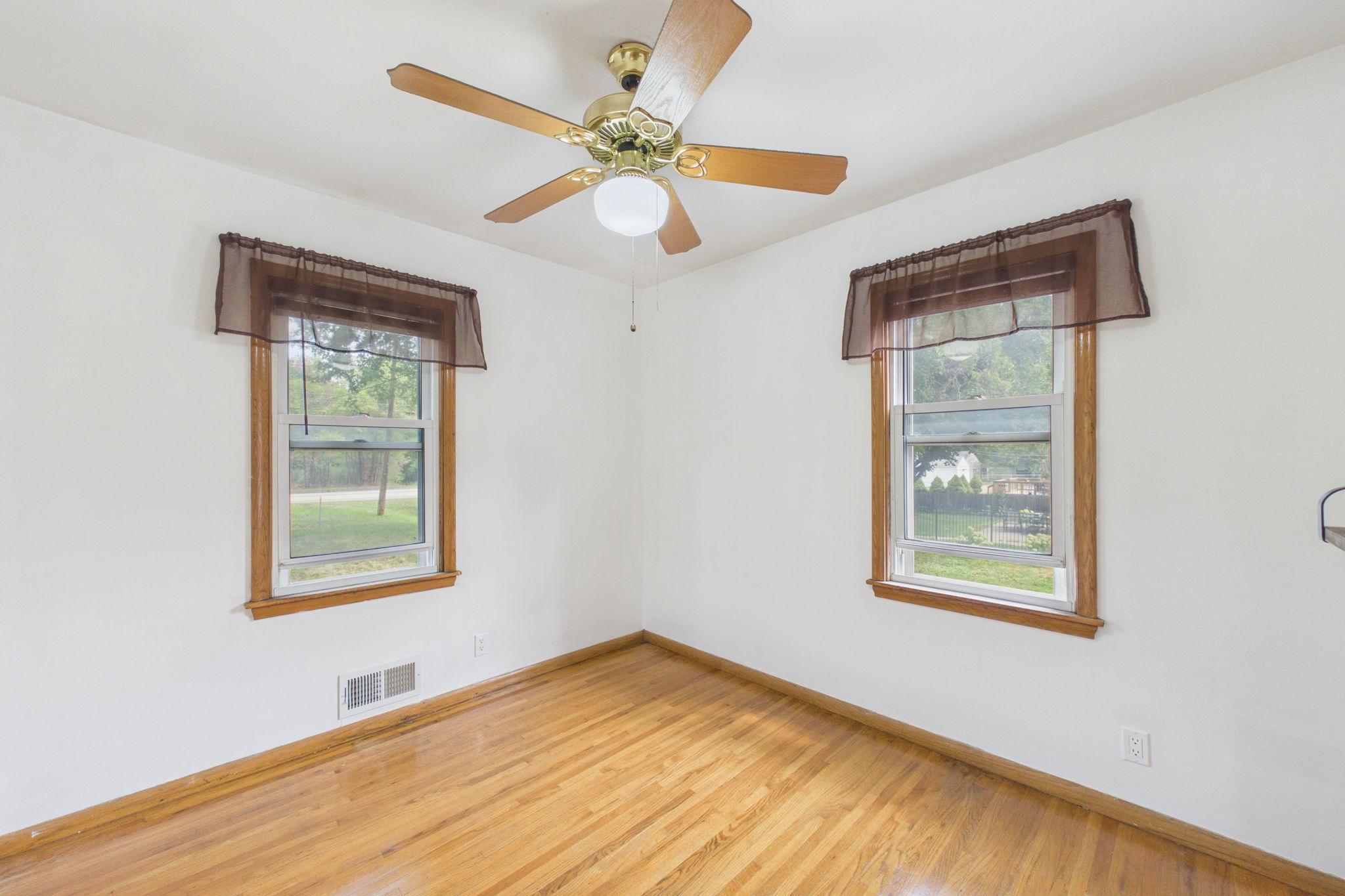 View of Residential at 1853 Taylor Avenue, Saint Paul MN 55104, Saint Paul (9 of 16) - Mike Wilen | Minnesota Team Real Estate