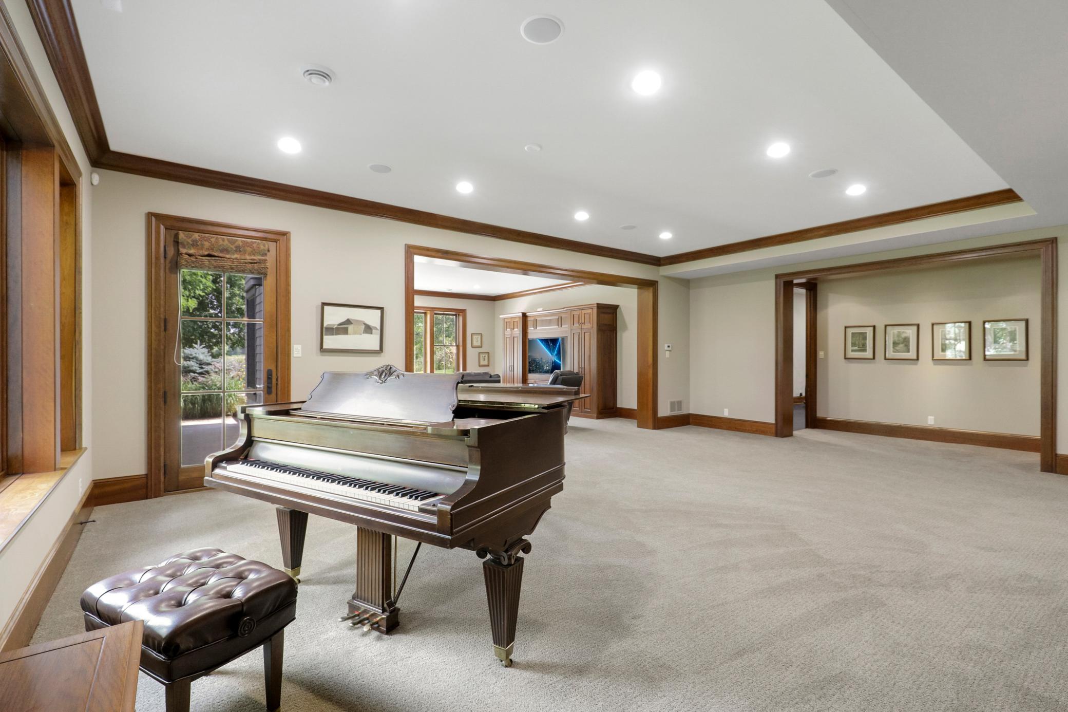 View of Residential at 1070 Ferndale Road, Wayzata MN 55391, Wayzata (83 of 143) - Mike Wilen | Minnesota Team Real Estate