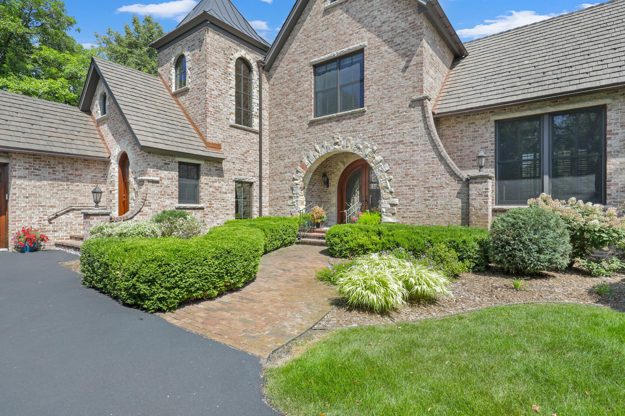 View of Residential at 1070 Ferndale Road, Wayzata MN 55391, Wayzata (110 of 143) - Mike Wilen | Minnesota Team Real Estate