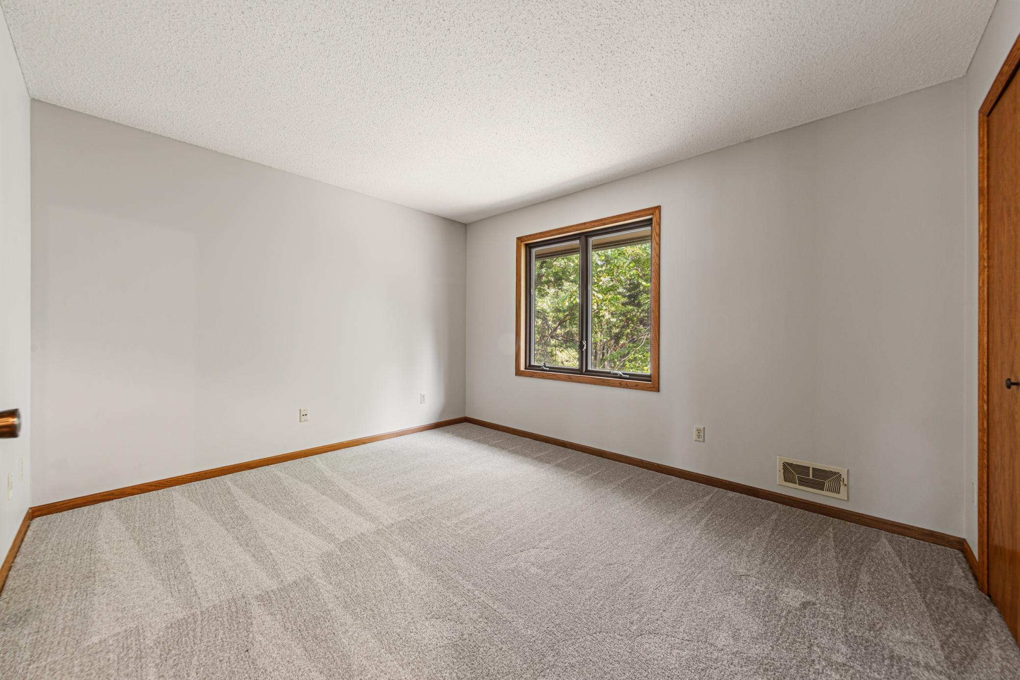View of Residential at 14613 Carriage Lane, Burnsville MN 55306, Burnsville (36 of 41) - Mike Wilen | Minnesota Team Real Estate