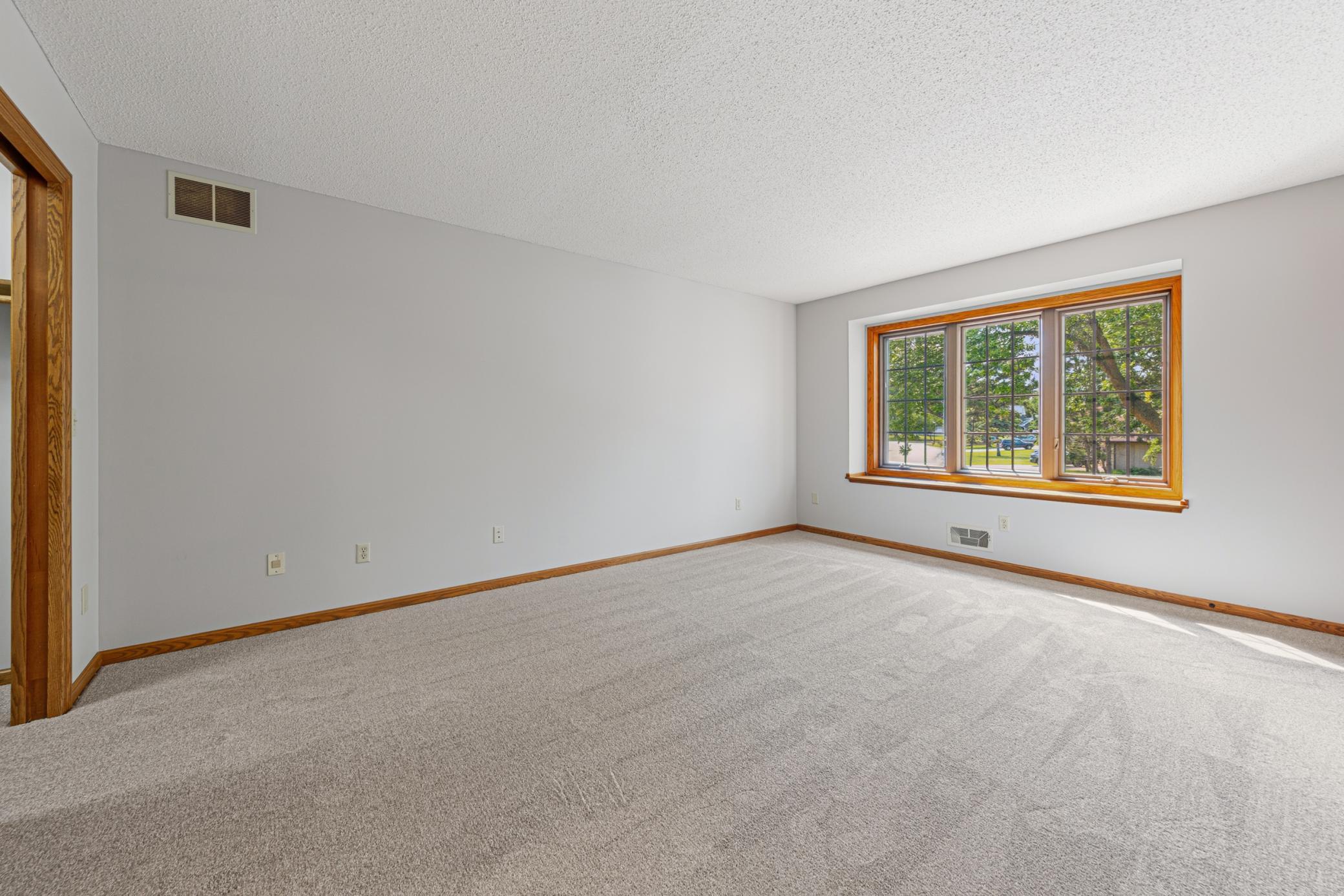 View of Residential at 14613 Carriage Lane, Burnsville MN 55306, Burnsville (28 of 41) - Mike Wilen | Minnesota Team Real Estate